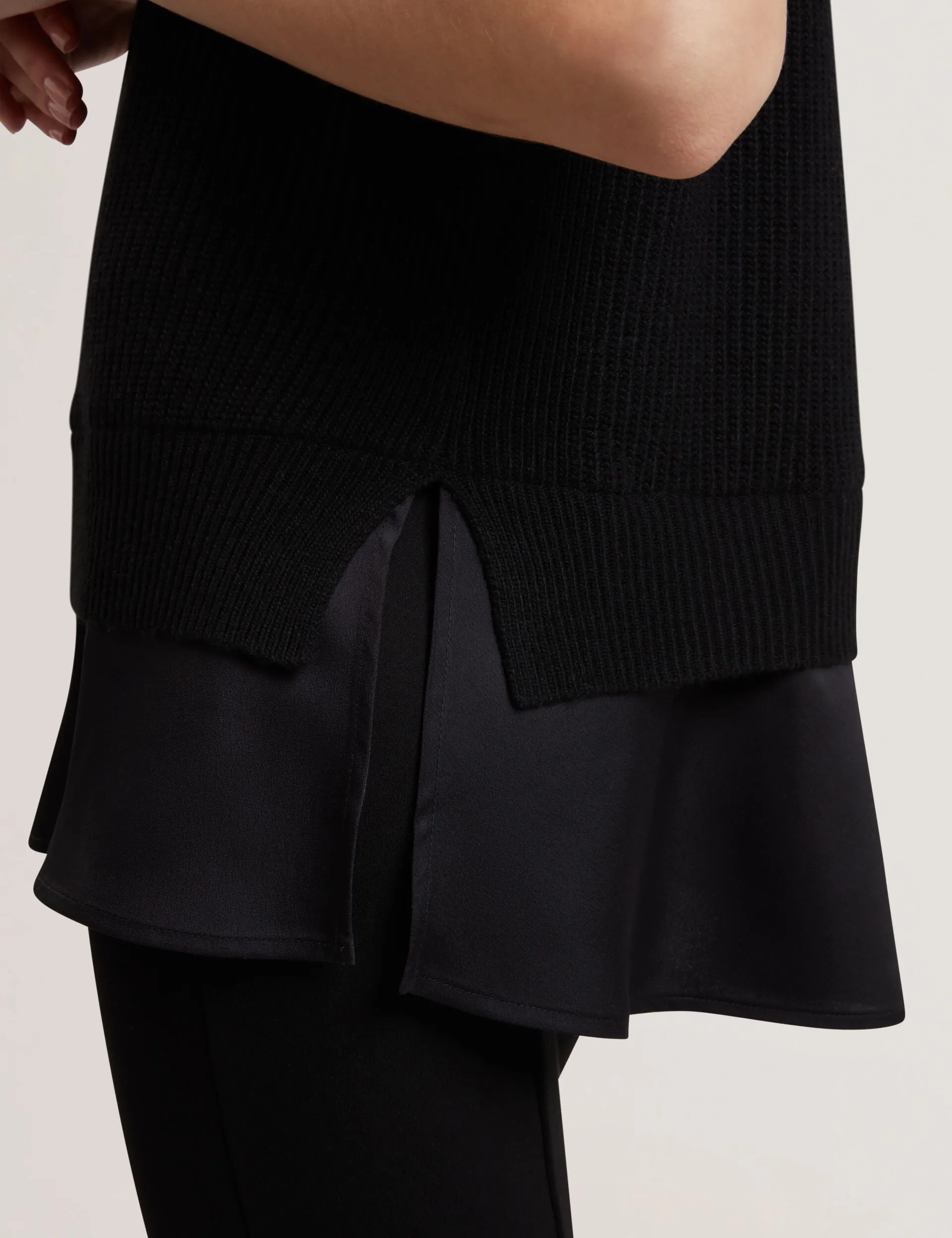 ONZAA | BLACK Strong Glow