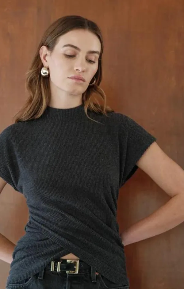 Khloe Top WeightlessLayeringPiece FlexibleFit