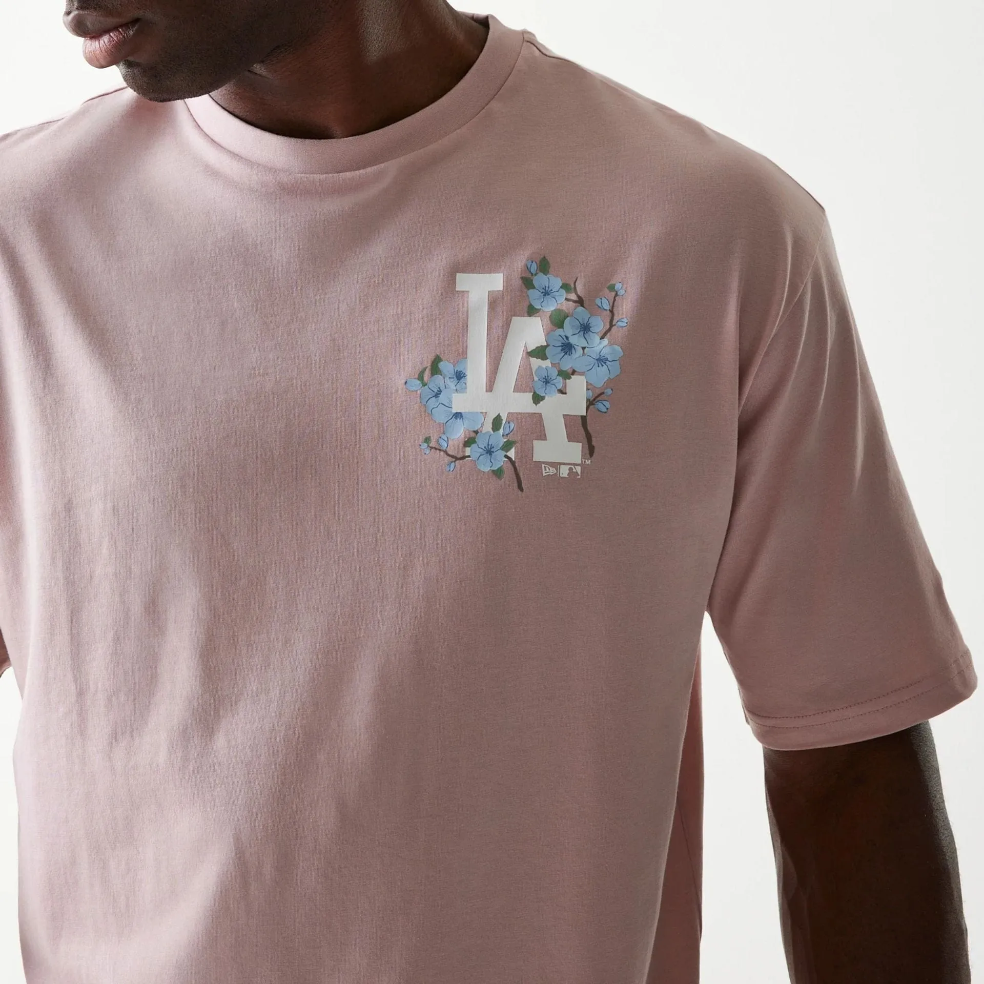 LA Dodgers MLB Floral Pastel Pink Oversized T-Shirt Elegant Detail Autumn coziness