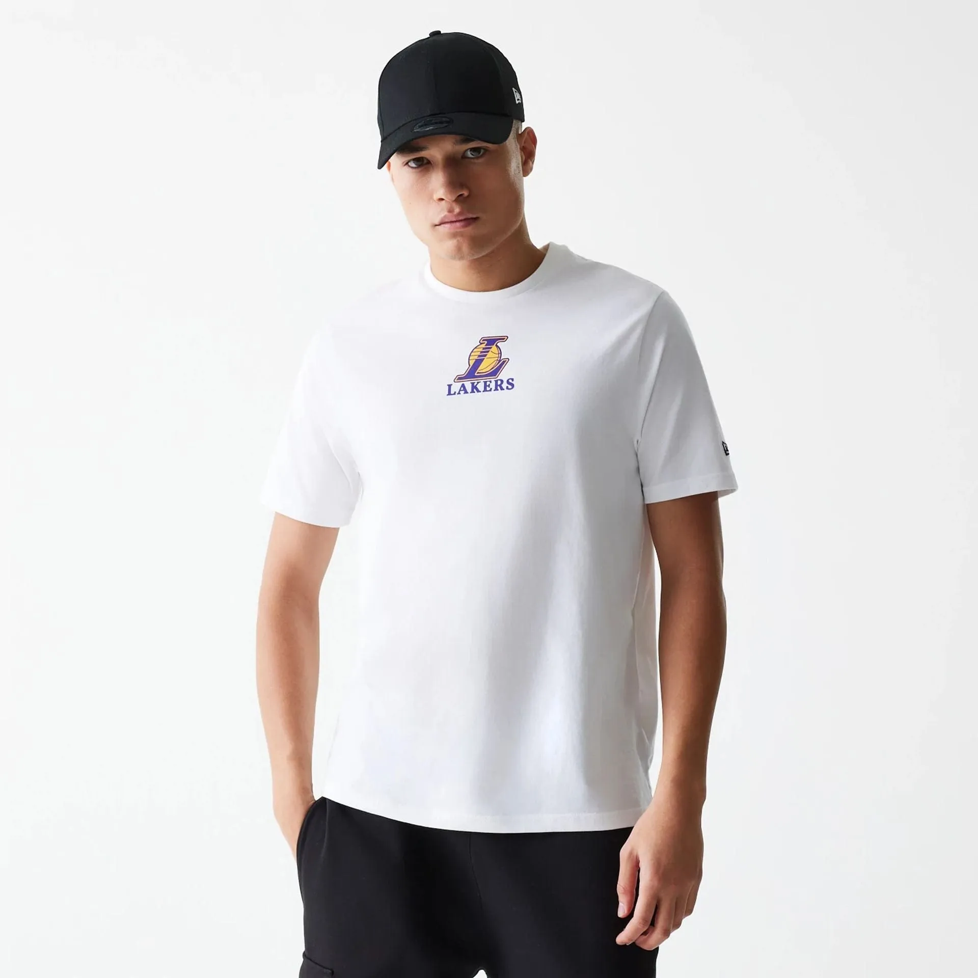 LA Lakers NBA Logo White T-Shirt Playful Design Breathable Fit Design