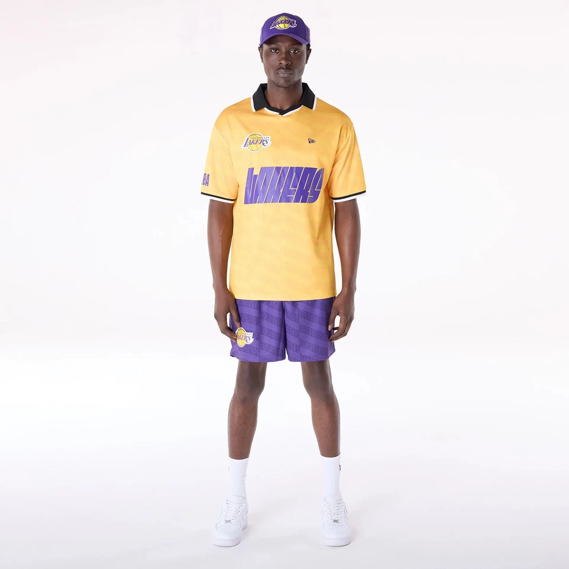 Casual and Soft Cozy Comfort Design LA Lakers NBA Soccer Yellow Oversized T-Shirt