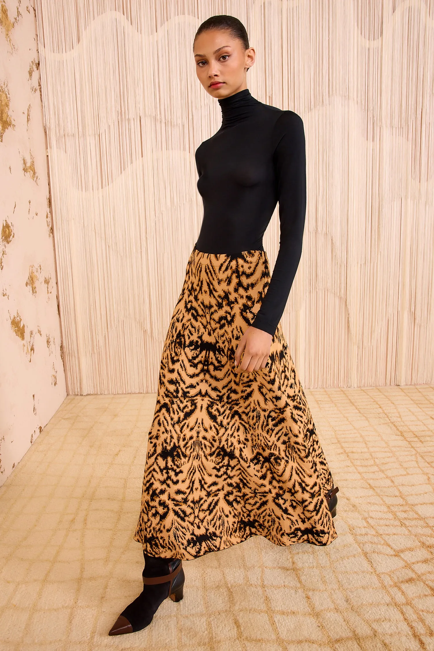 Lani Jacquard Knit Skirt - Bengal Breathable mesh