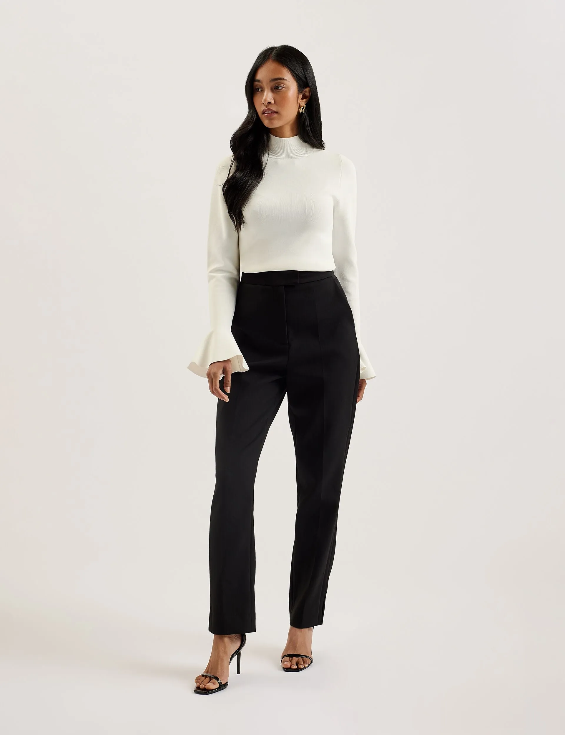 LAYNHA | IVORY Street Light Low Care