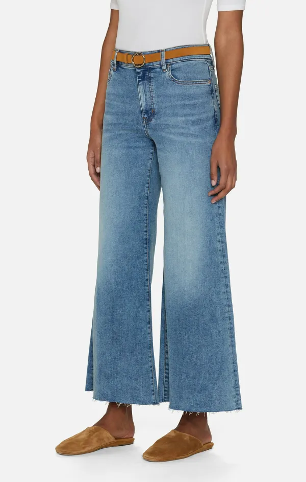 Le Palazzo Crop in Crave Raw After Urban Cool Comfort Cushioning