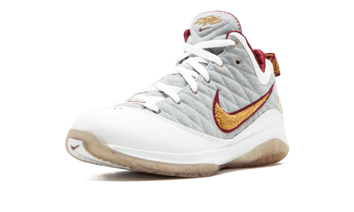 track and field shoes warm weather running shoes Lebron VII P.S (POP) "MVP"