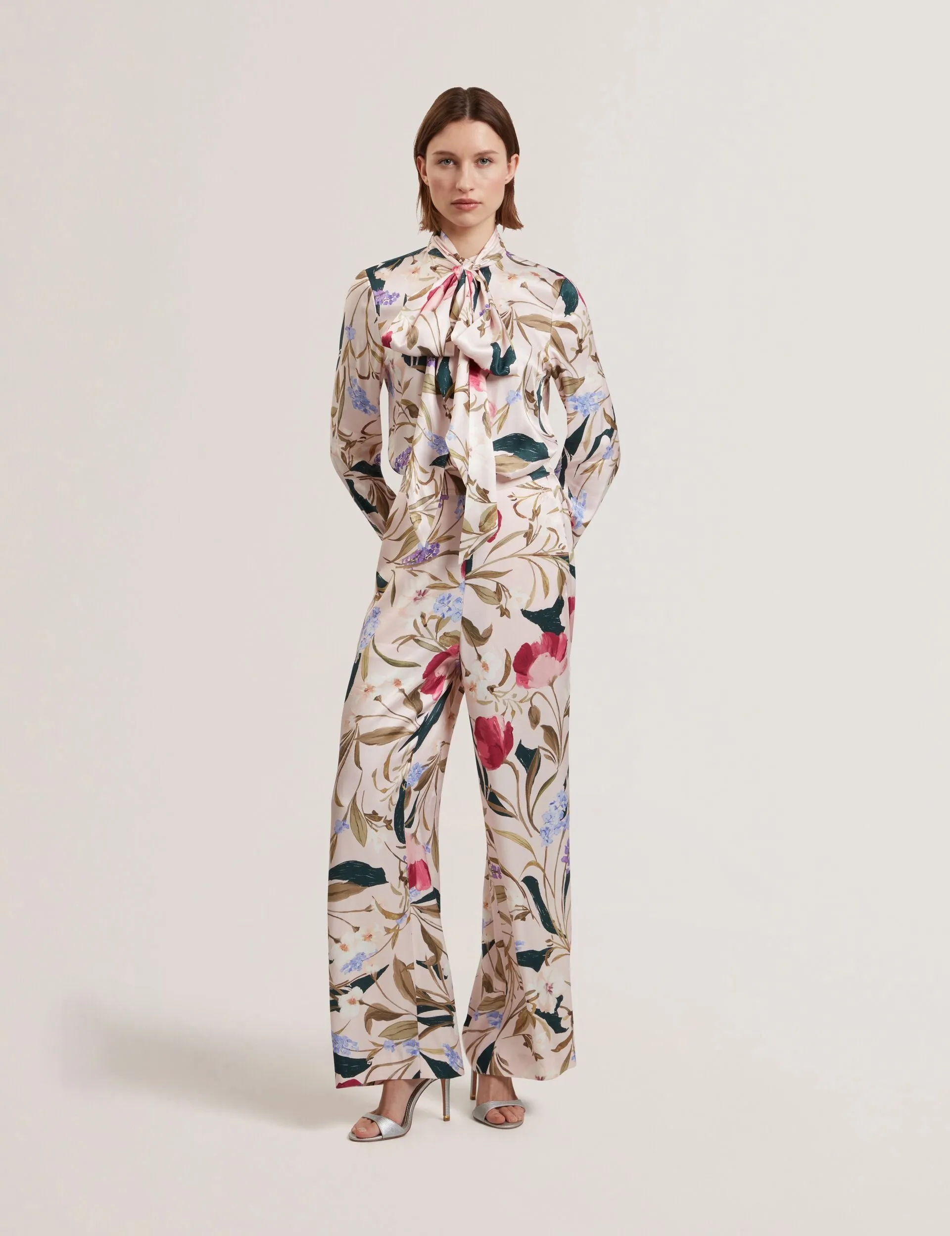 LEEYAA | PL-PINK hypoallergenic material Effortless Style