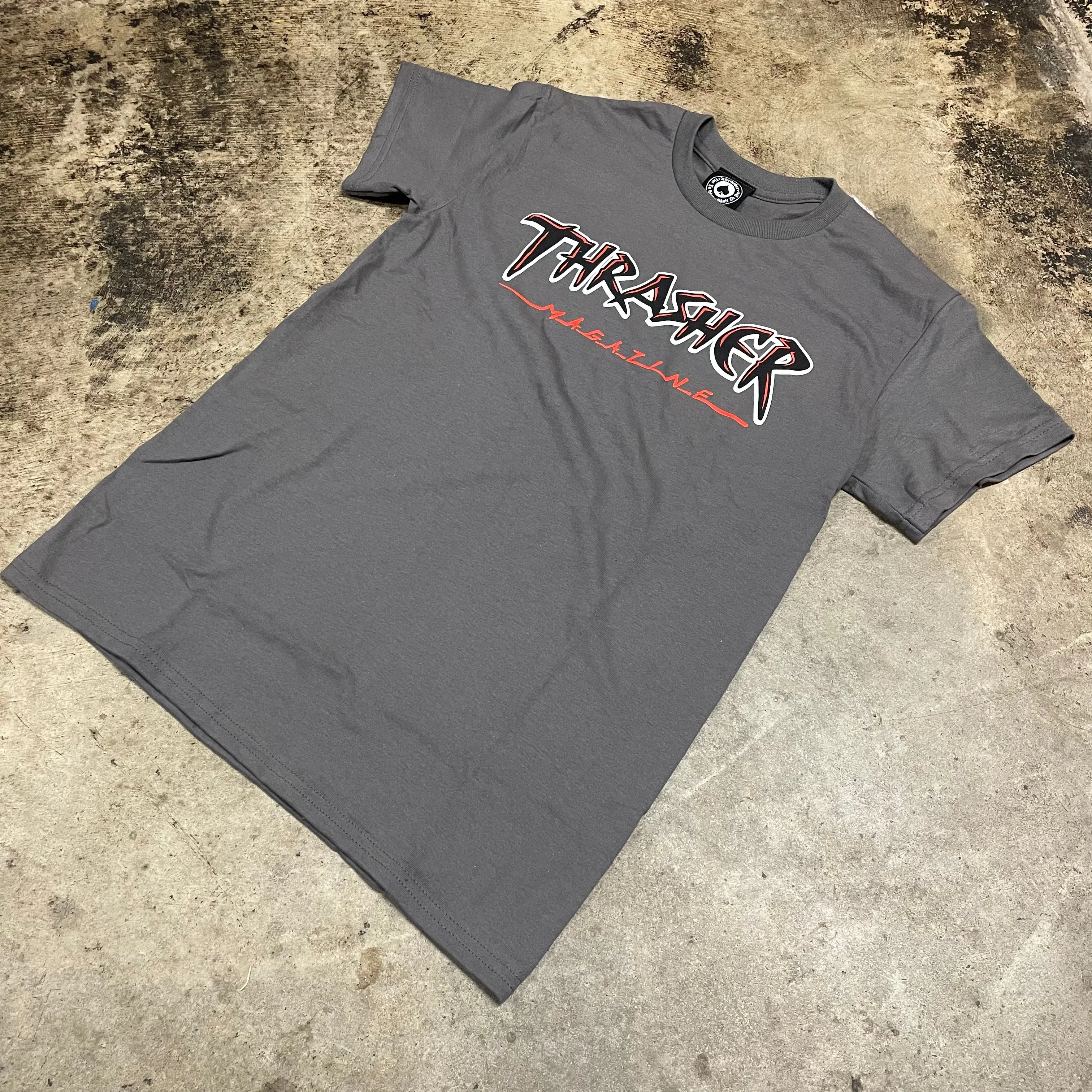 THRASHER SLASH T-SHIRT (CHARCOAL) Bold Core Cozy clothing