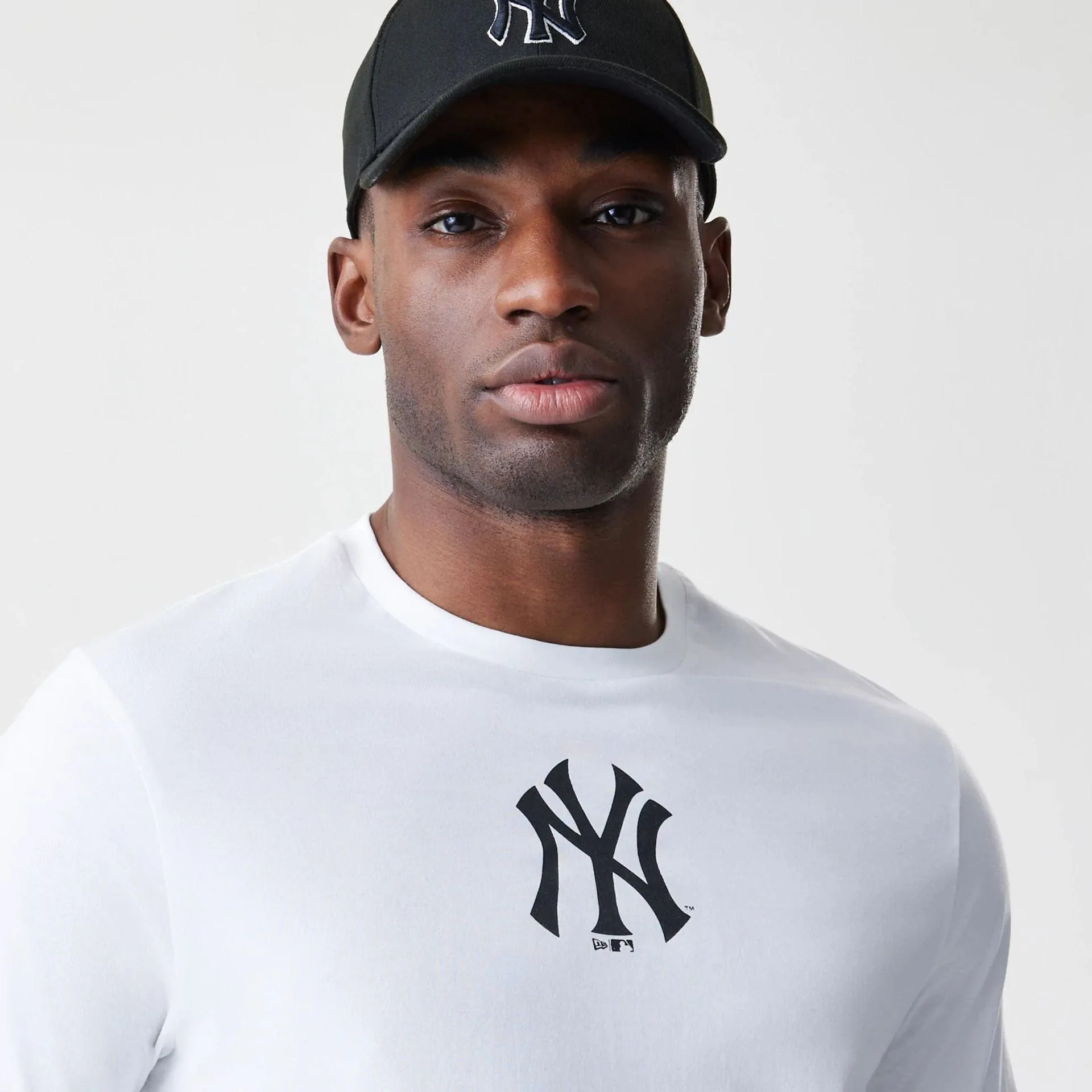Fashionable New York Yankees MLB Logo White T-Shirt