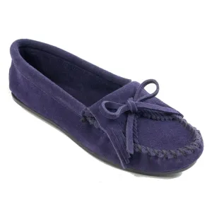 Sleek Detail Minnetonka Women's 409T Kilty Navy Suede