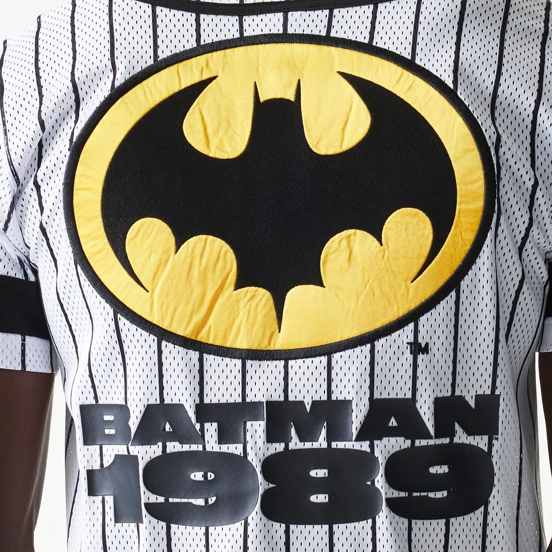 New Era Batman Pinstripe White Jersey Outdoor Style Trend Soft Waistband