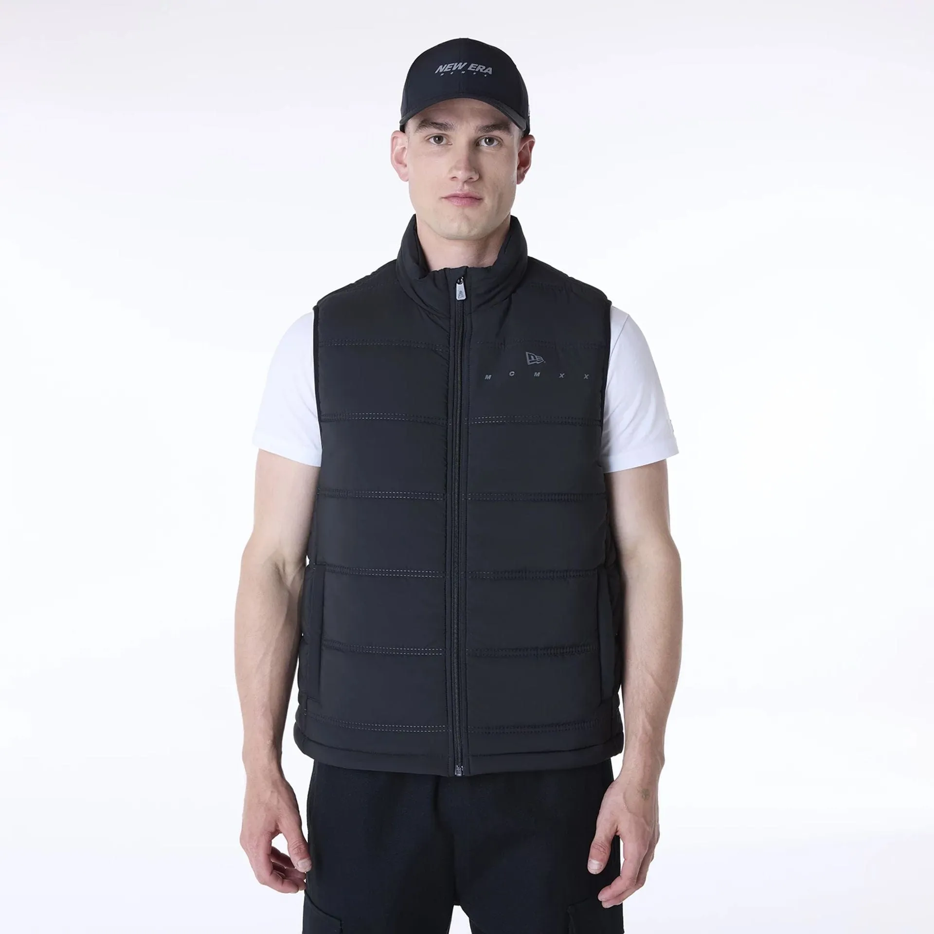 Fit Comfort New Era Essential Black Padded Gilet