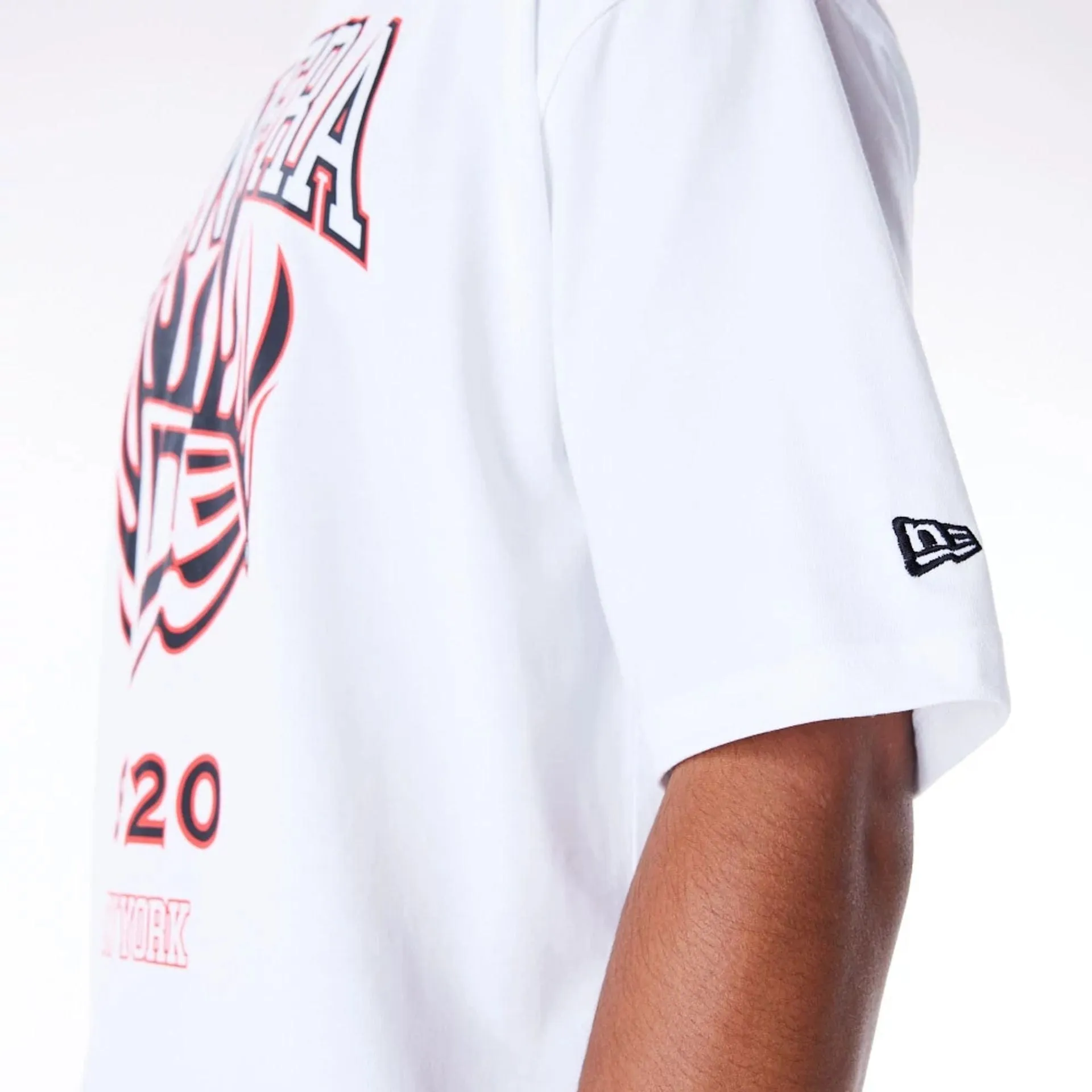 New Era Flag Flame White Oversized T-Shirt in demand