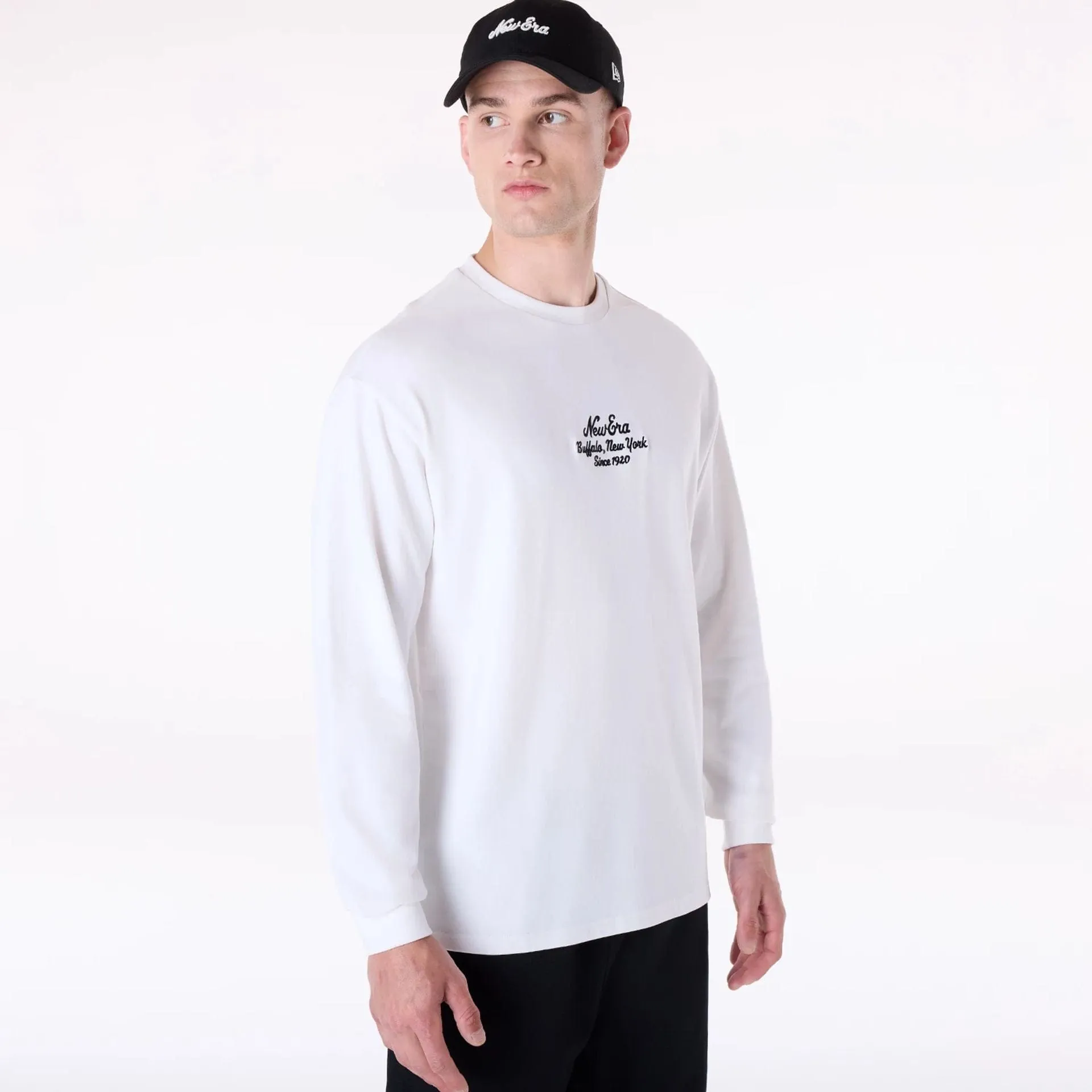 New Era Graphic White Long Sleeve T-Shirt Beachwear Fade Resistant Coating