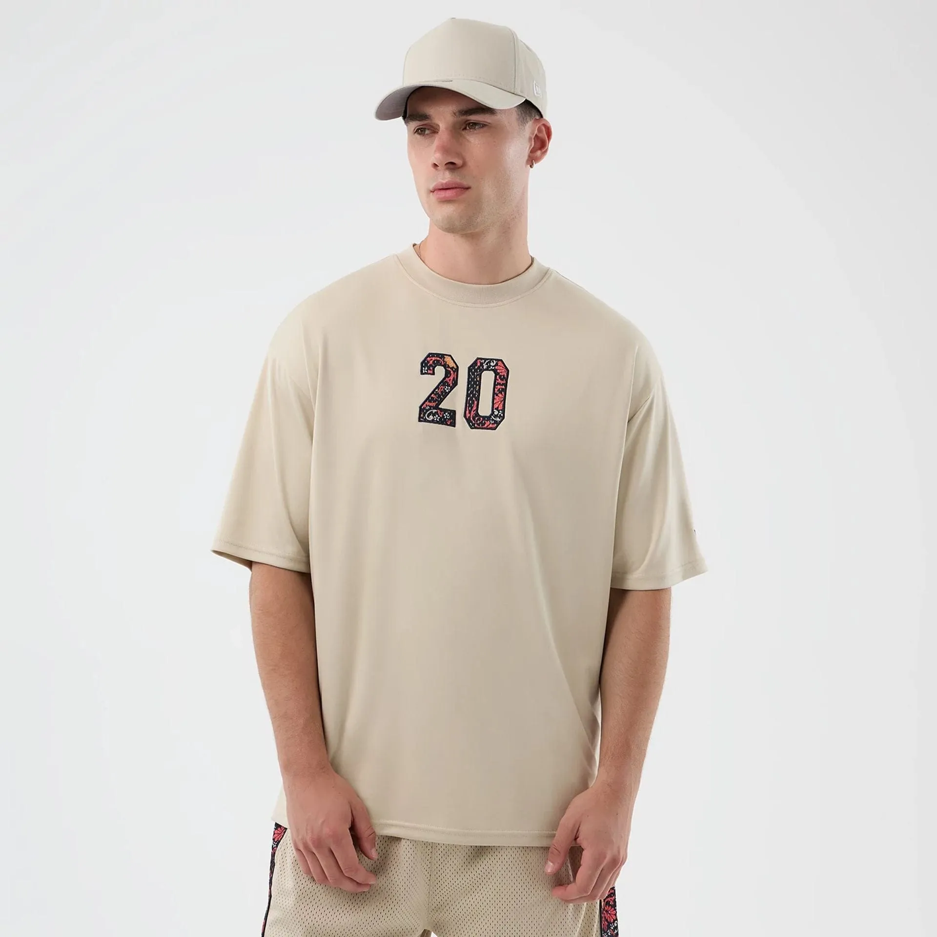 New Era Mesh Infill Light Beige Oversized T-Shirt Versatile Performance