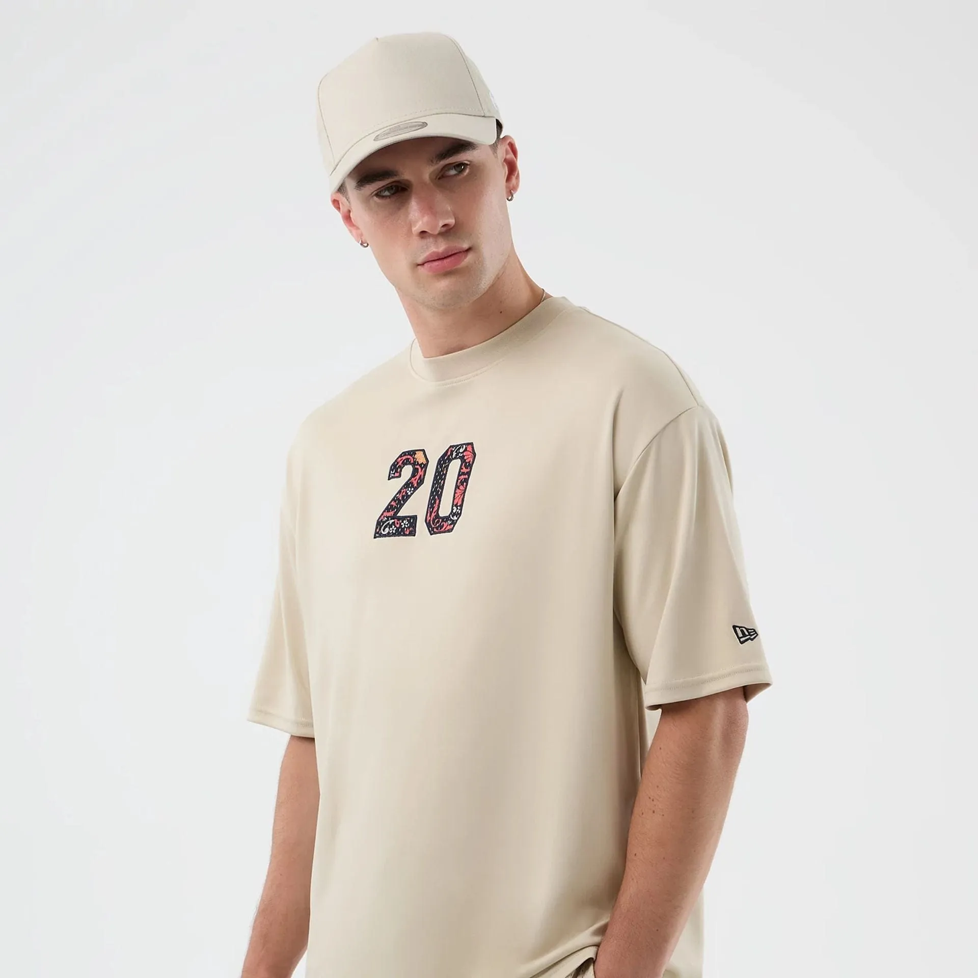 New Era Mesh Infill Light Beige Oversized T-Shirt Versatile and Stylish