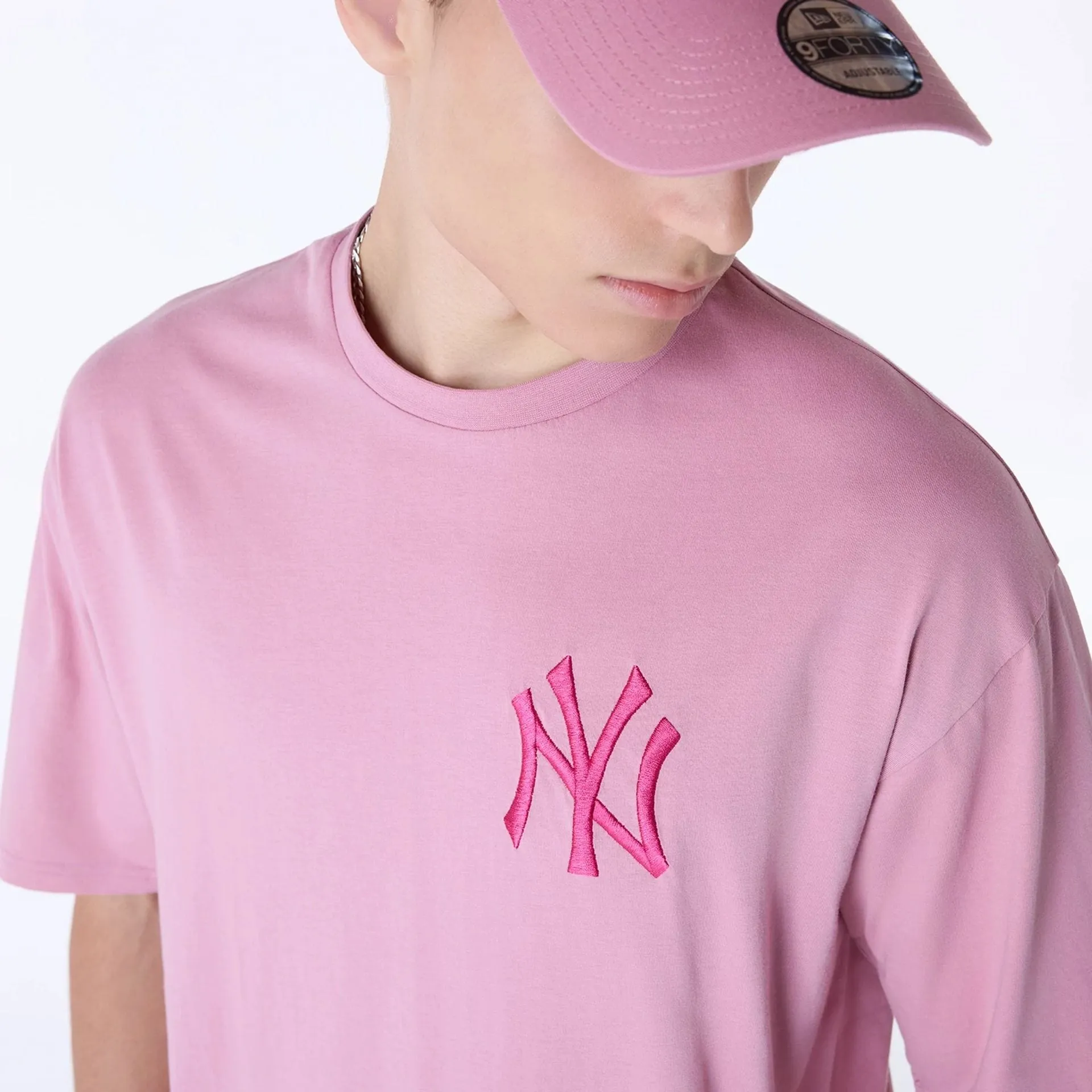 Fit For Movement Outdoor Leisure New York Yankees MLB League Essential Dark Pink Oversized T-Shirt