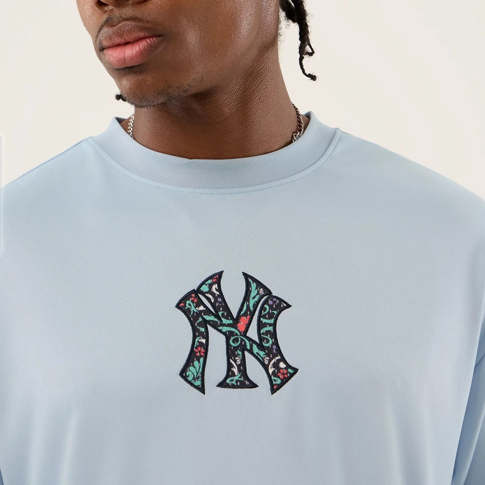 New York Yankees MLB Mesh Infill Pastel Blue Oversized T-Shirt Essential Fashion Standard Body Fit