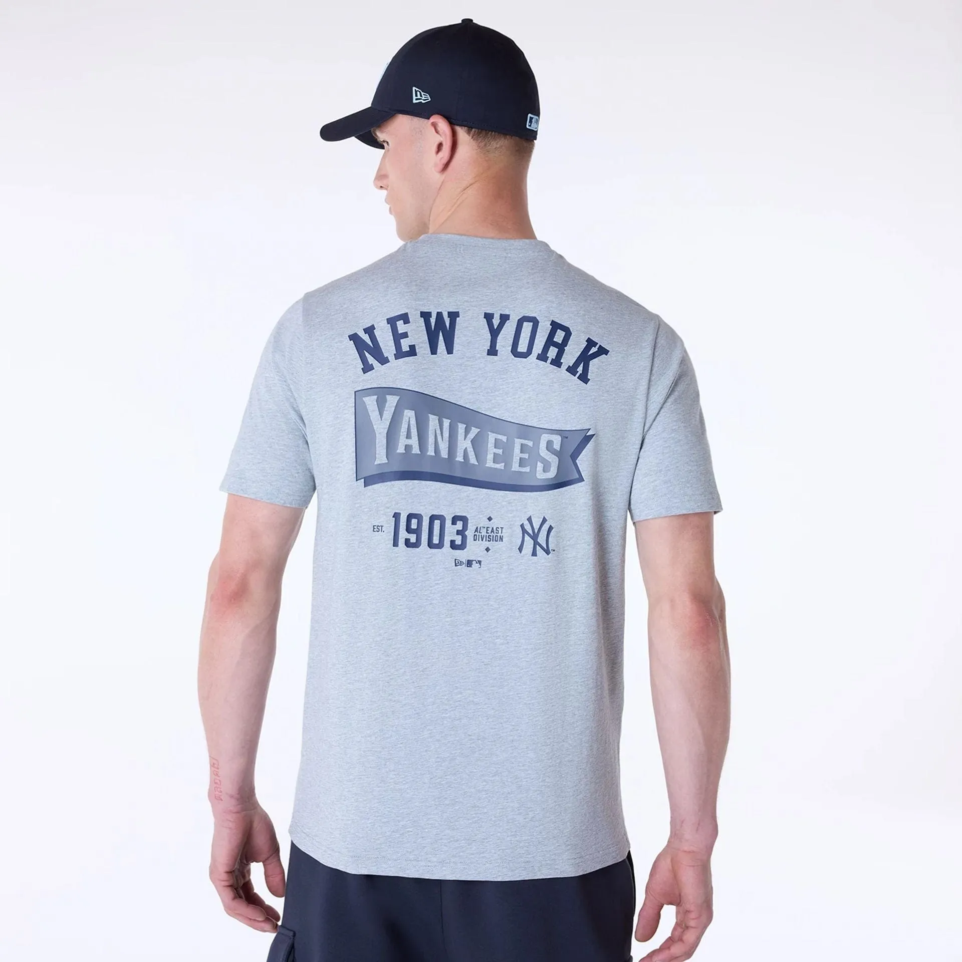 New York Yankees MLB Pennant Graphic Grey T-Shirt Durable Ribbed Hem Timeless Comfort Wear
