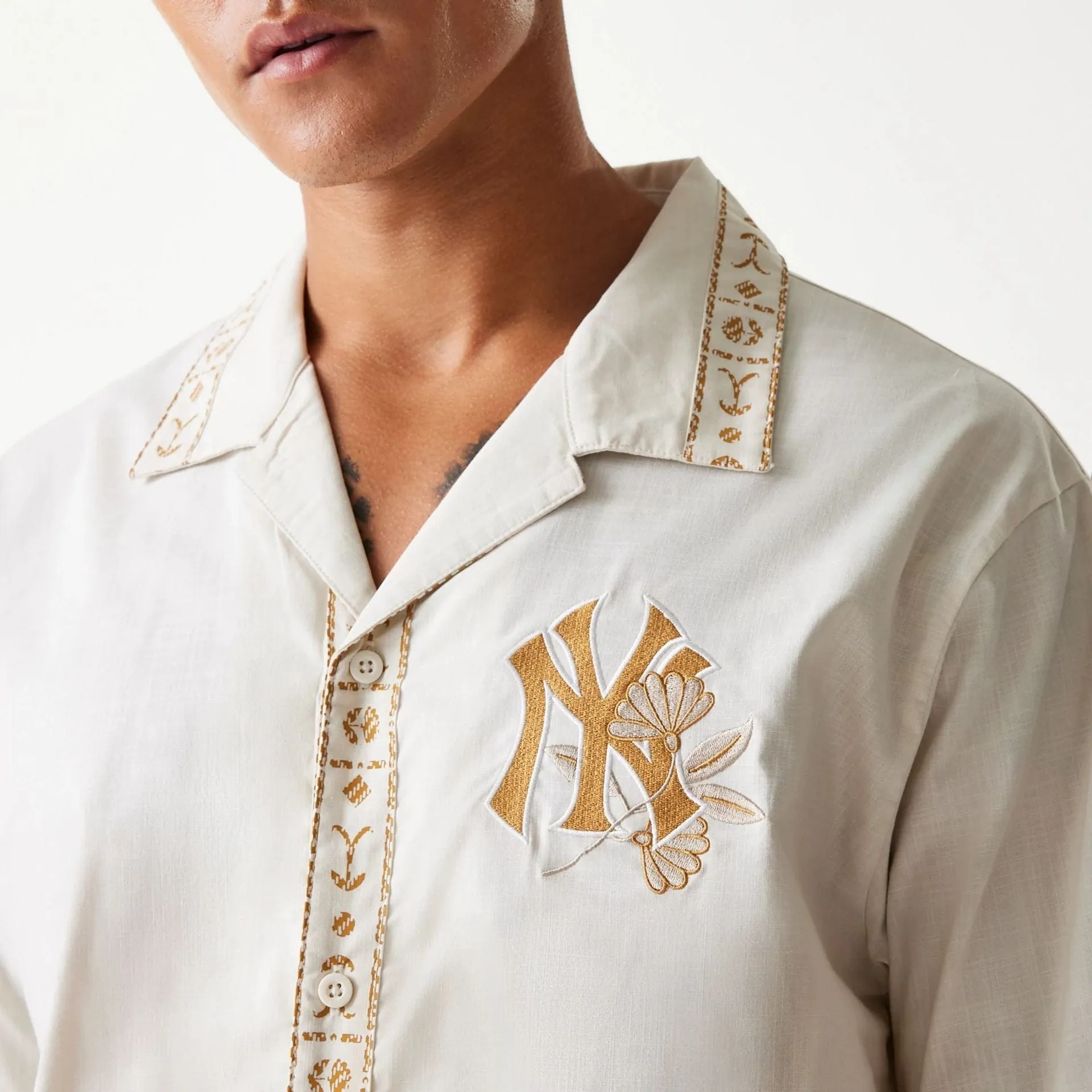 Versatile Option Stylish Wear New York Yankees MLB Taping Open White Short Sleeve Shirt