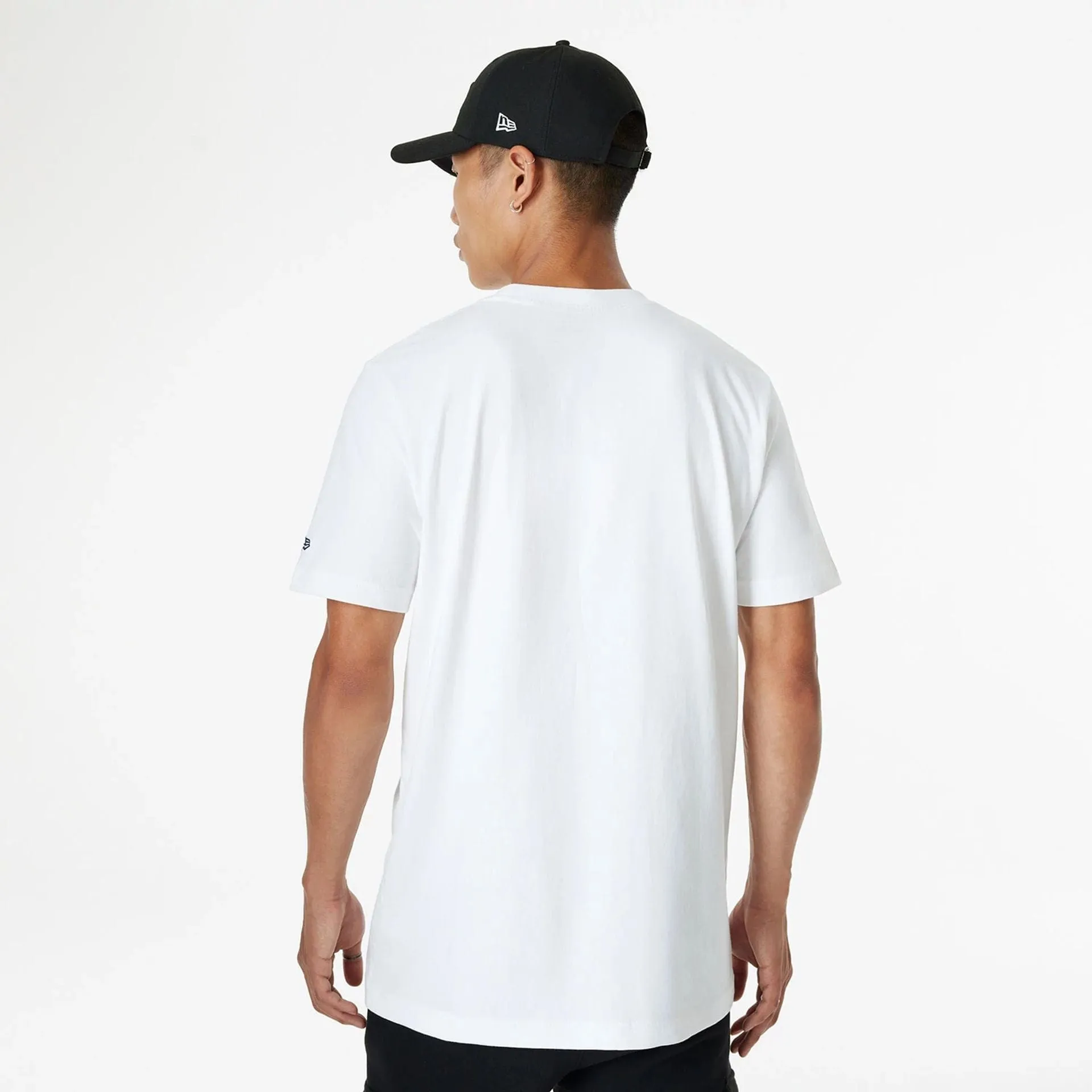 New York Yankees Official Doodles White T-Shirt Chic Cut