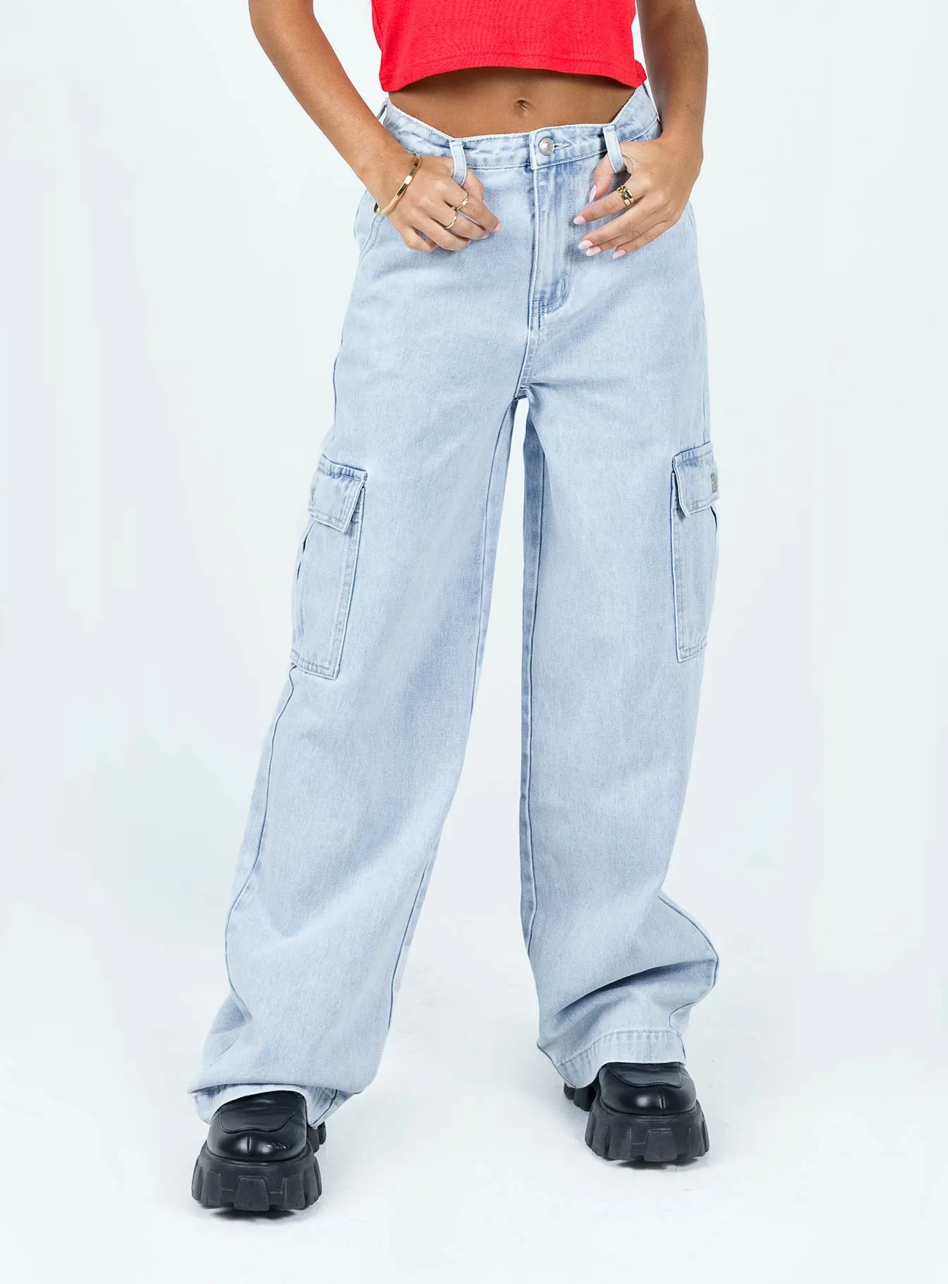 Everyday Party Look Wrinkle Free Fabric Treatment Marylou Cargo Jeans Light Wash Denim