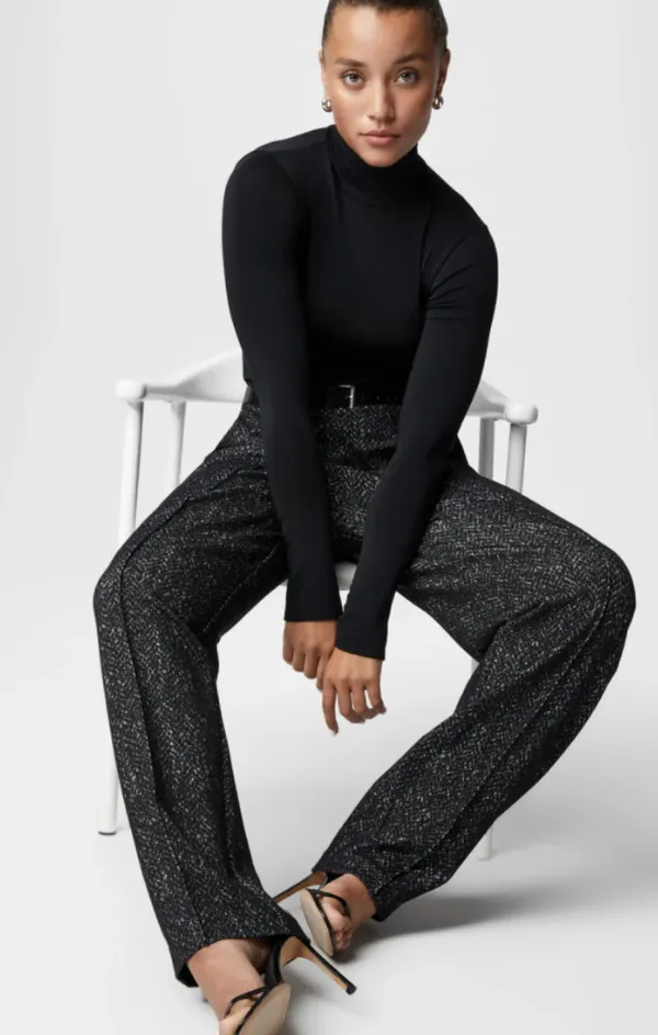 StretchMaterial Ponte Barrel Pant