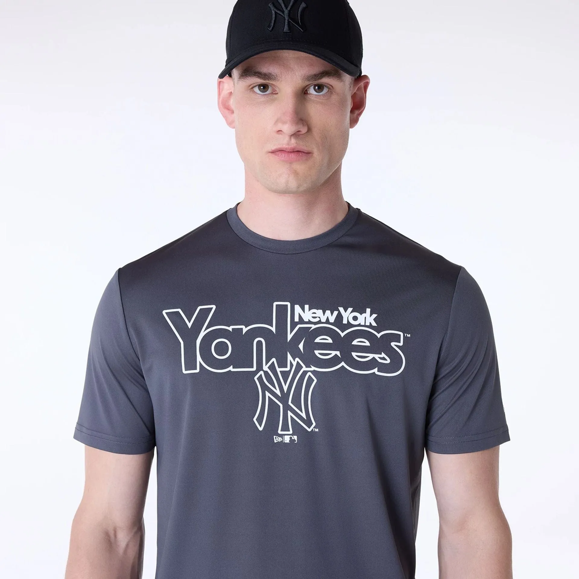 Fit For All Day New York Yankees MLB Essentials Dark Grey T-Shirt