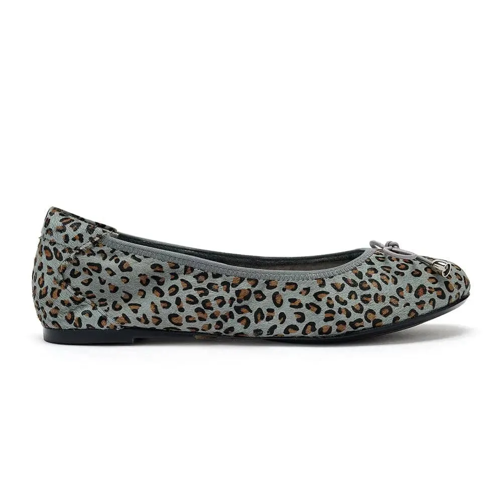 Recycled Outsole Material Slow Jog Sandringham - Grey Leopard Leather Flats