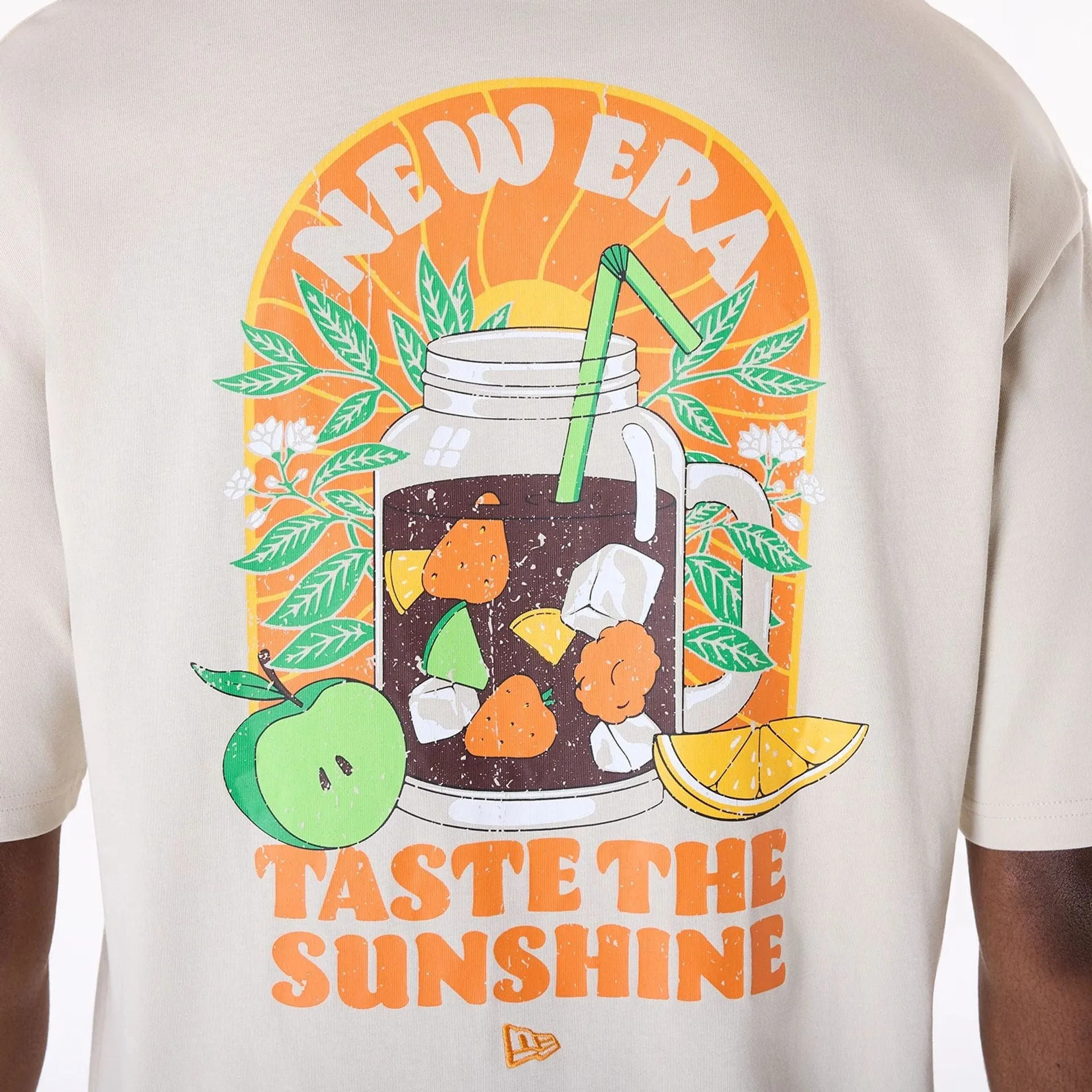 New Era Drink Graphic Cream Oversized T-Shirt StretchComfortWeave