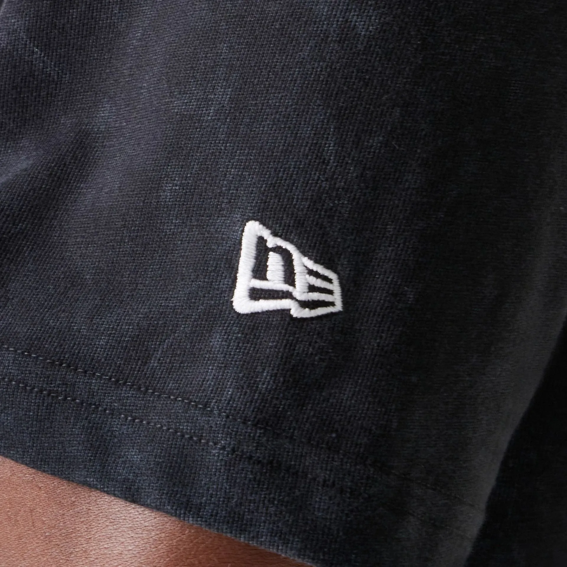 Pocket Reinforcement Soft Wearable Minnesota Vikings NFL Games Premium Apparel Black Oversized T-Shirt