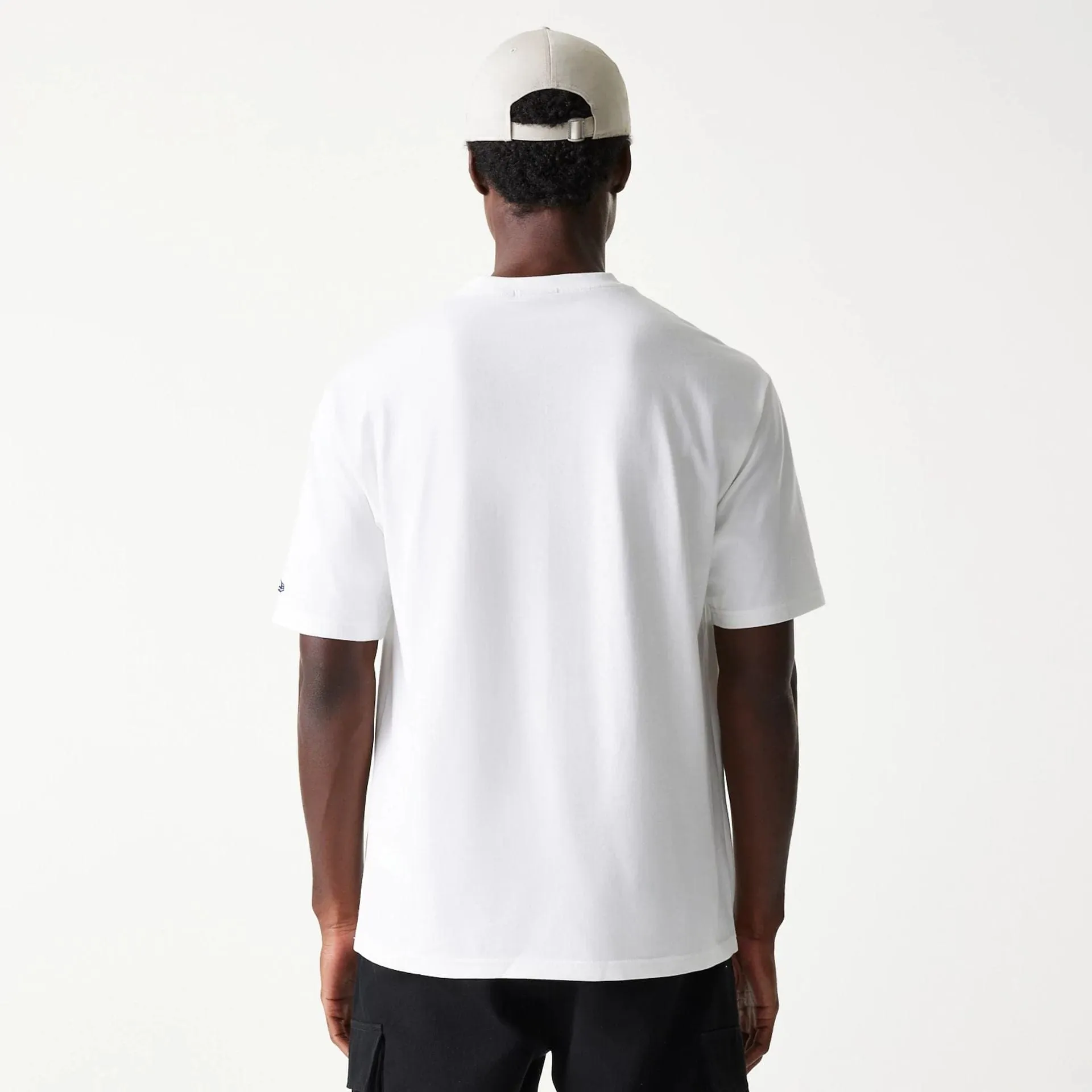 Layered Shoulder Design Breathable Wearable LA Lakers NBA Distressed White Oversized T-Shirt