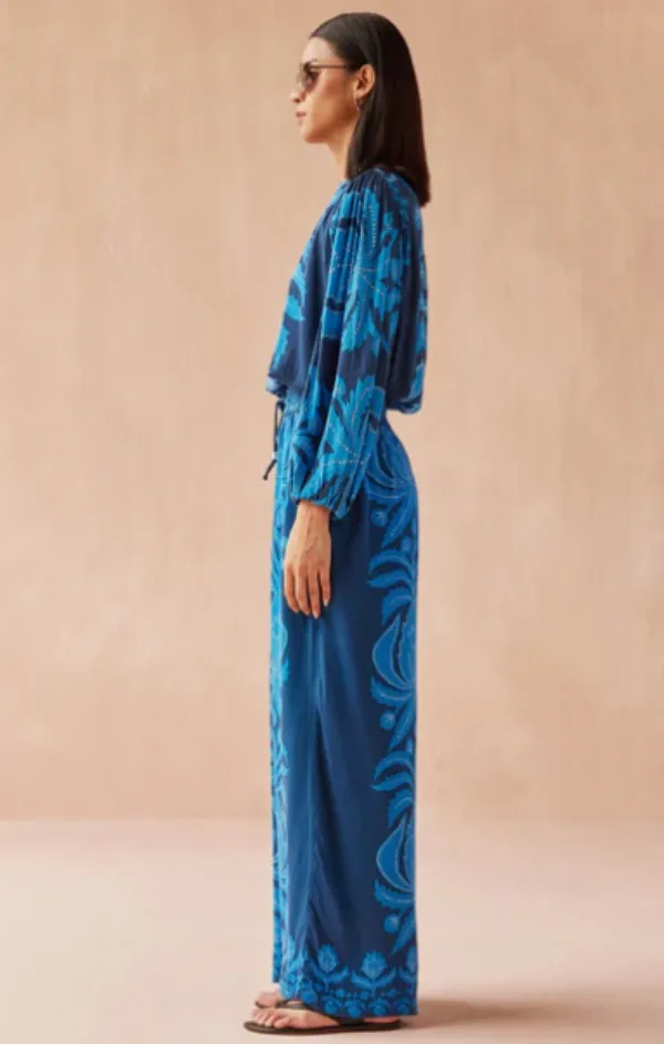 Ayla Blouse in Nikita Atlantic OdorControlTech QuickAccess Pockets