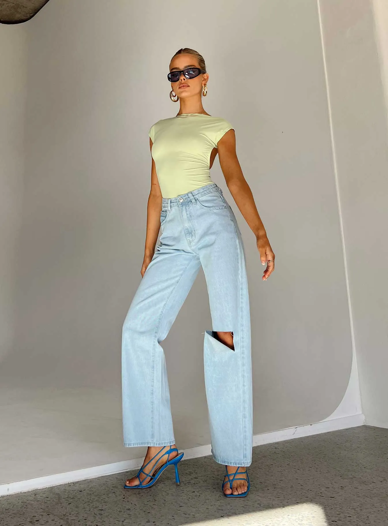 Sevina Wide Leg Denim Jeans Light Wash Lightweight Material