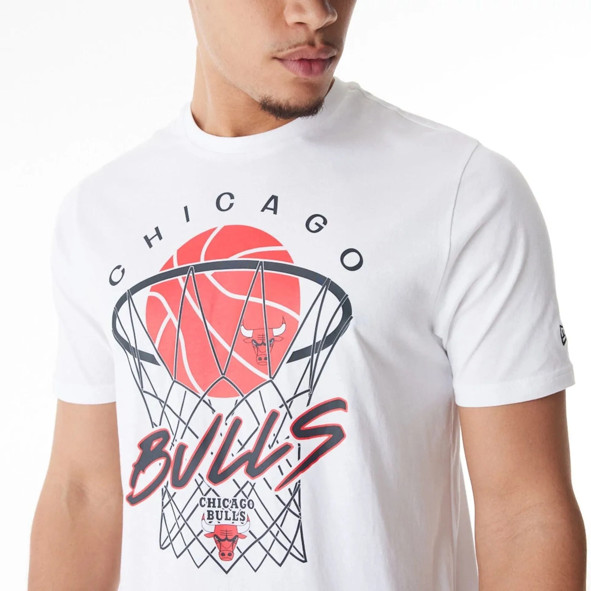 NeutralTonesCollection Chicago Bulls NBA Net Graphic White T-Shirt