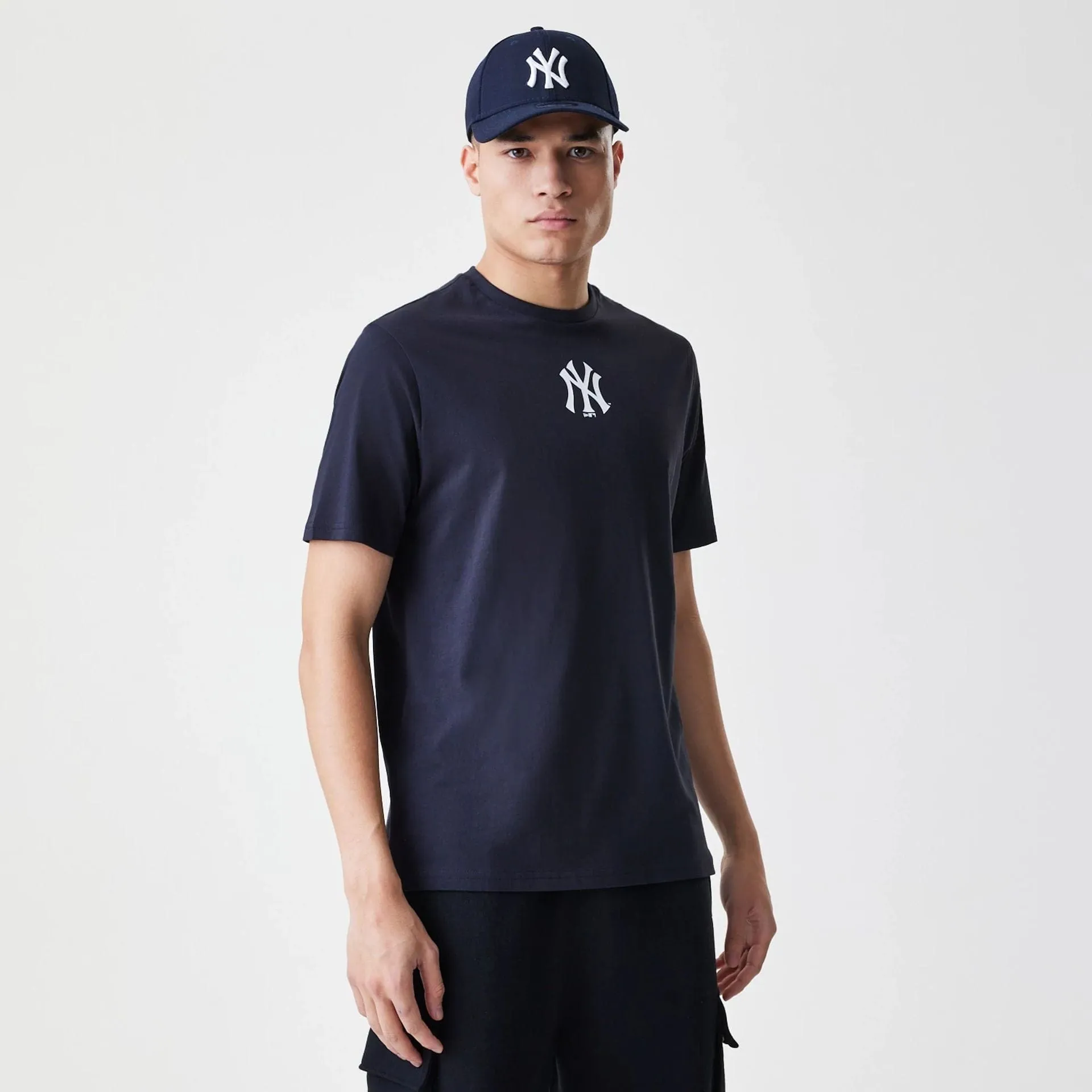 short sleeved New York Yankees MLB Logo Navy T-Shirt