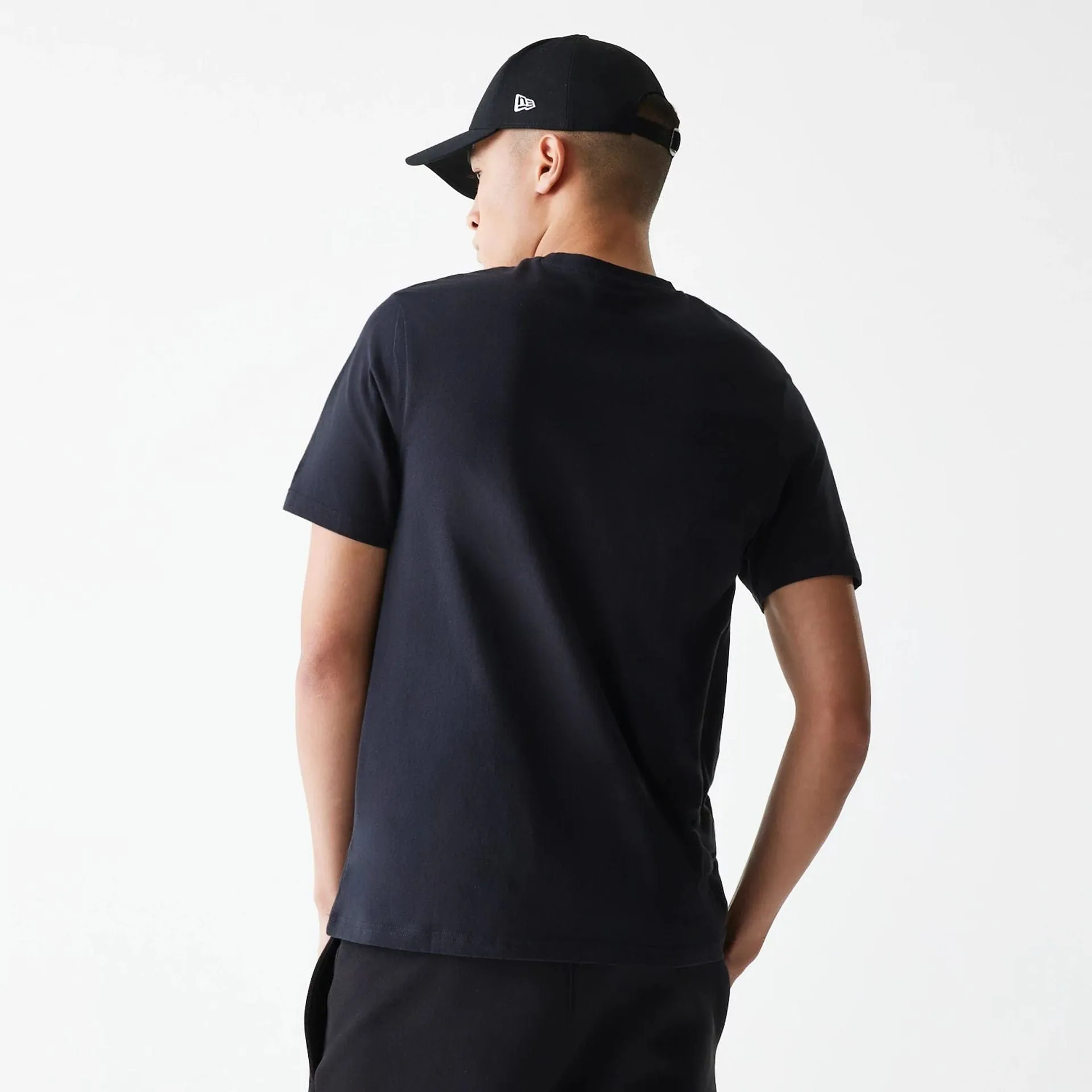 Slim Style LA Lakers NBA Logo Black T-Shirt