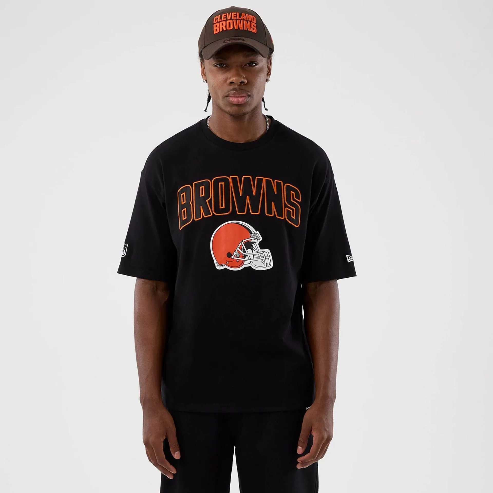Cleveland Browns NFL International Series Games Black Oversized T-Shirt Comfy Apparel