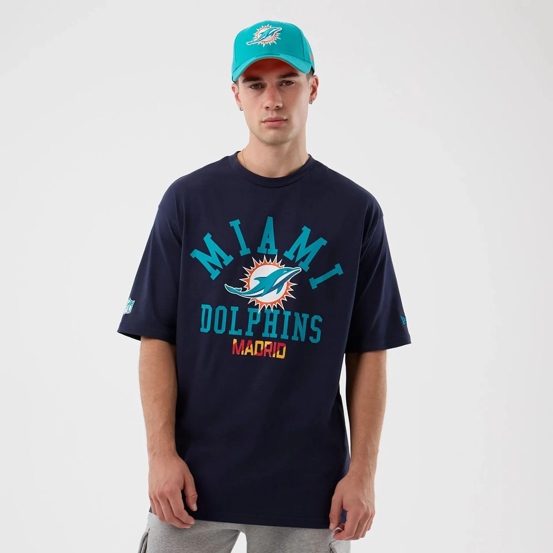 layerable Simple and Chic Miami Dolphins NFL International Series Games Navy Oversized T-Shirt