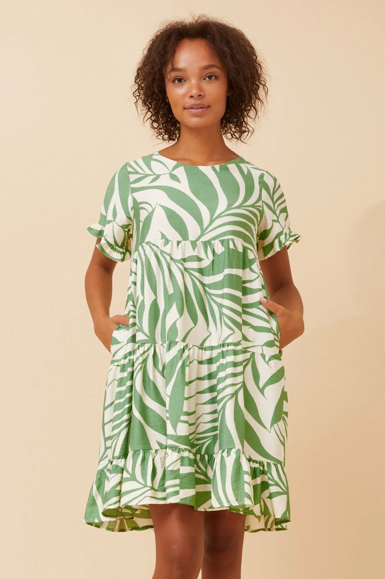 RELLY LEAF PRINT DRESS Flexible Layers Stylish Design
