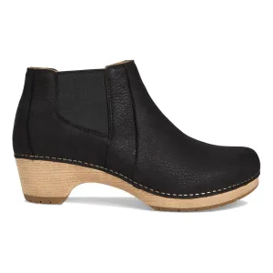 Water Resistant Build Dansko Women's Lane Black Milled Nubuck