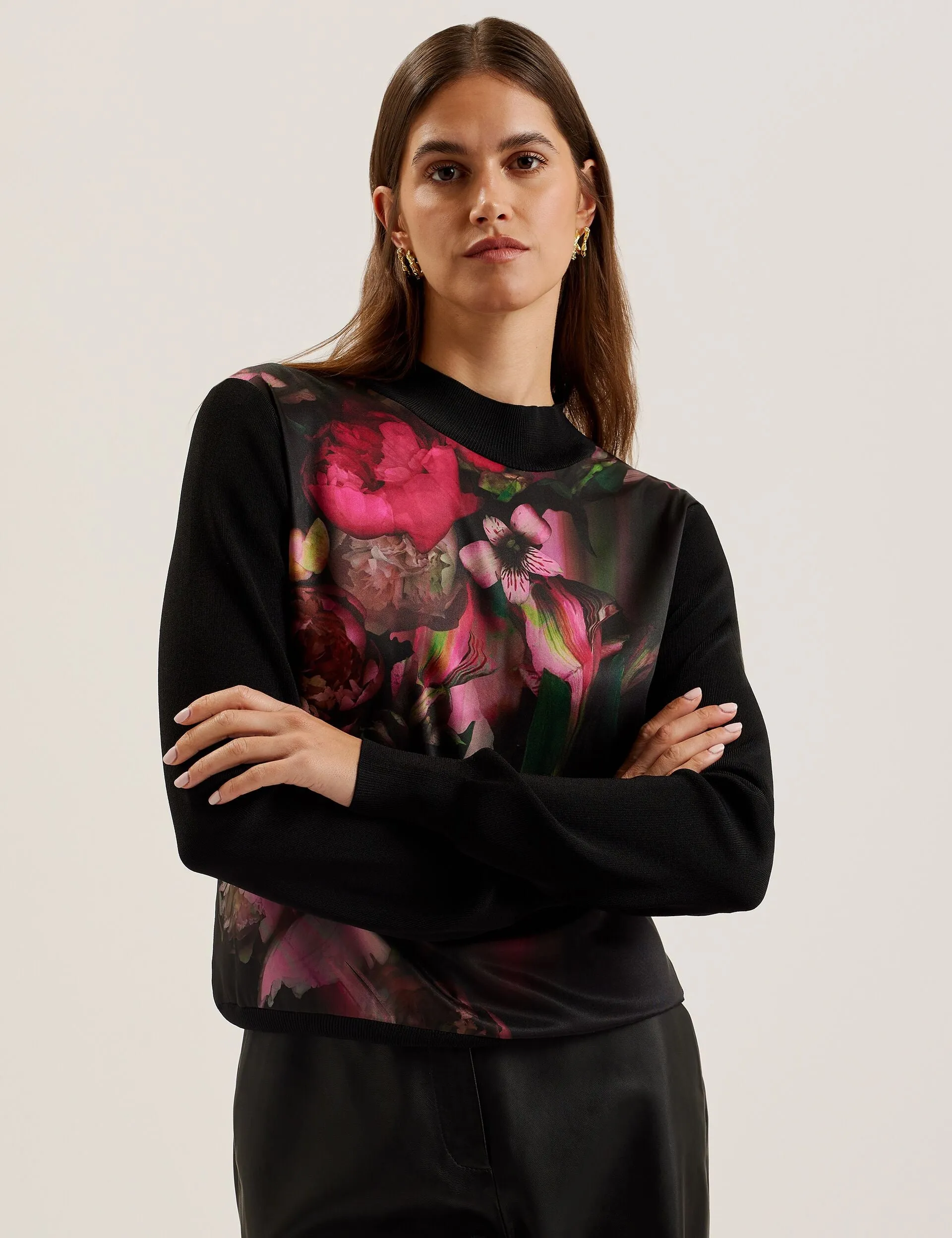 TABITHR | BLACK Warm Fashion Open Glow