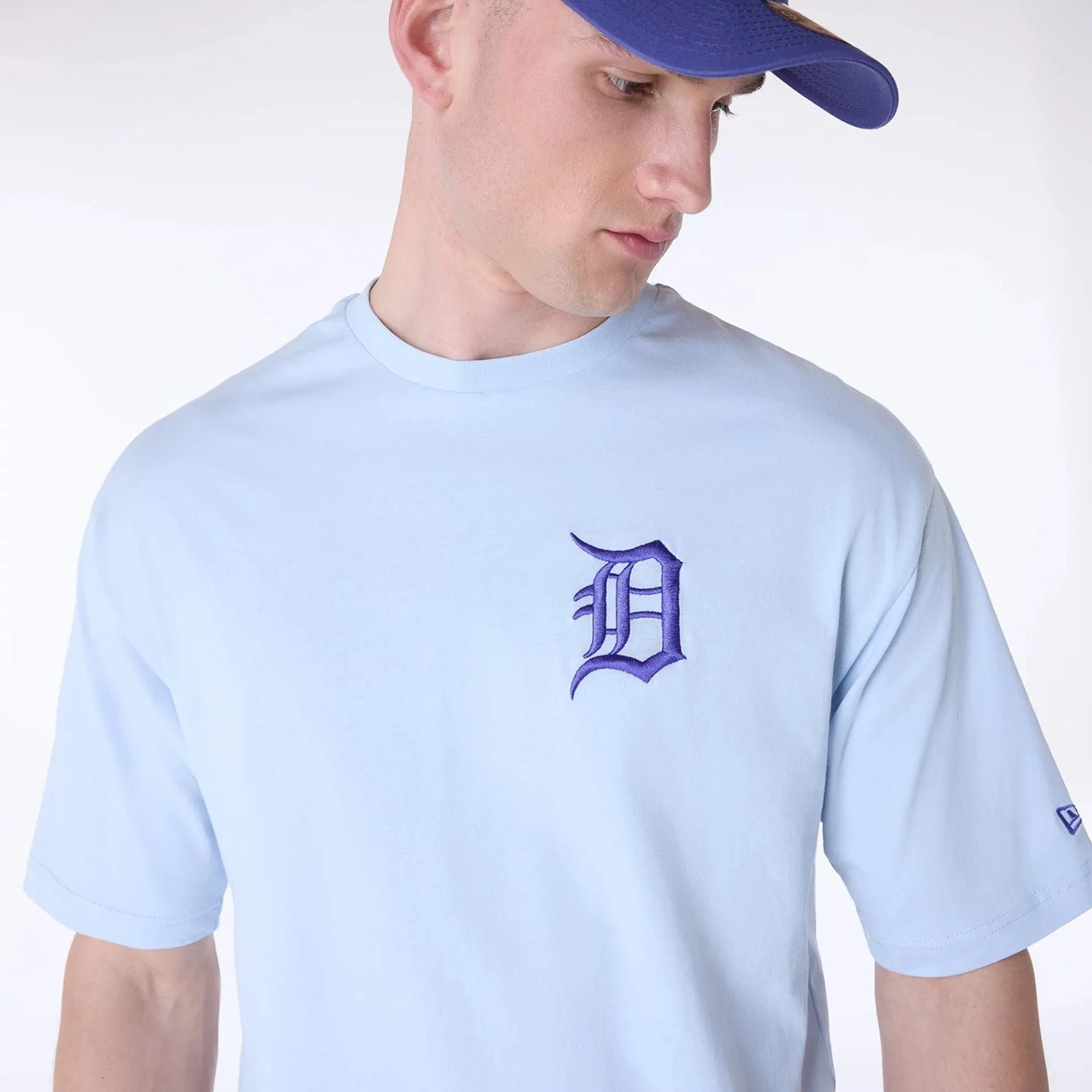 Cozy Waist Detroit Tigers MLB League Essential Pastel Blue Oversized T-Shirt