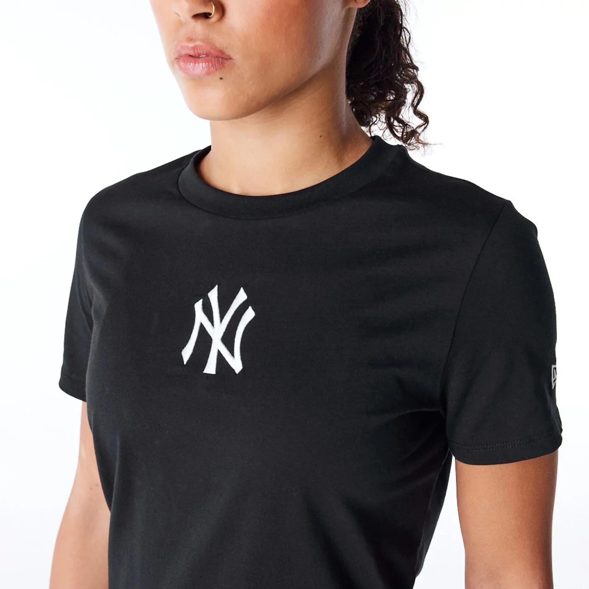 New York Yankees Womens MLB League Essential Black T-Shirt Daily Outfit Style
