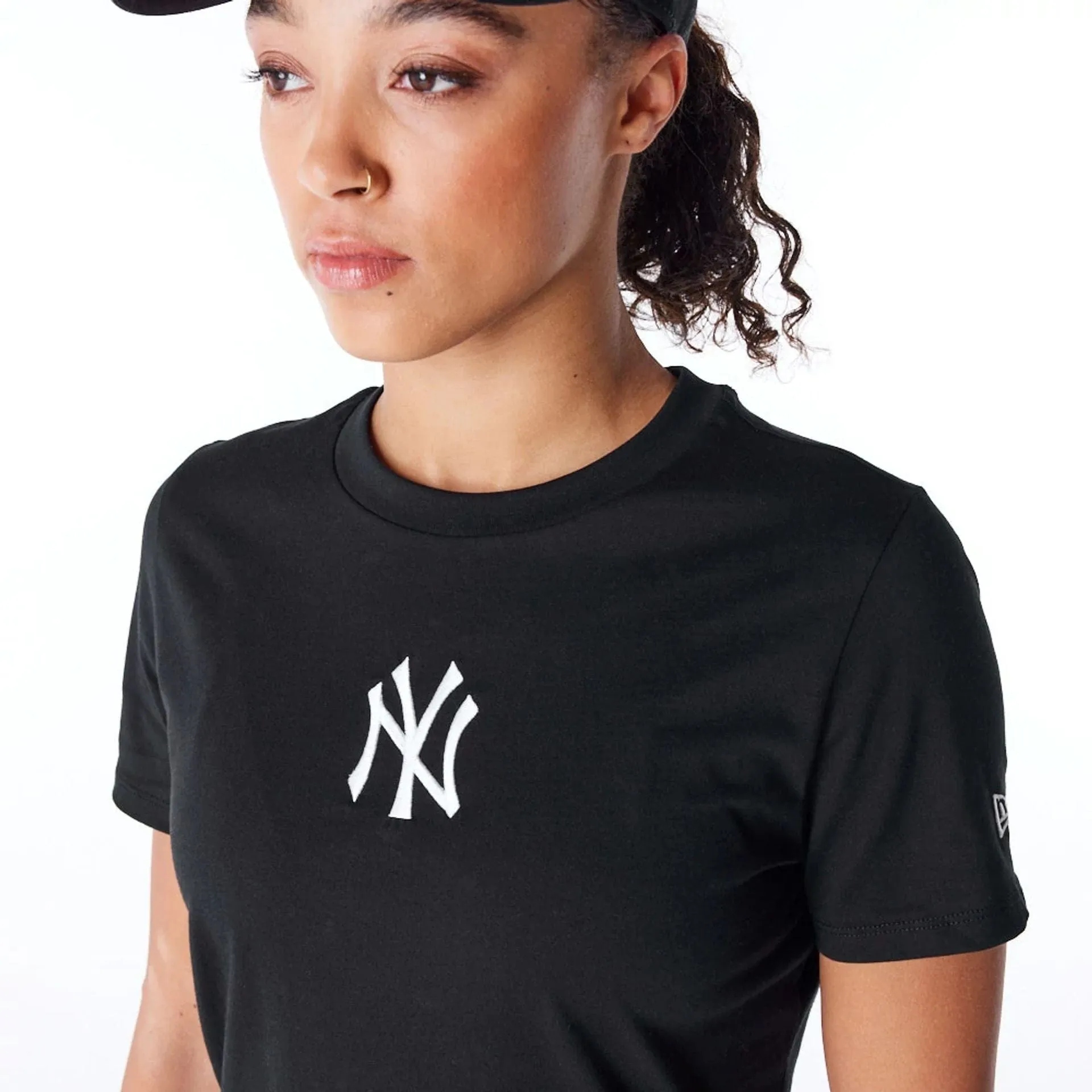 New York Yankees Womens MLB League Essential Black T-Shirt Fashionable Wear