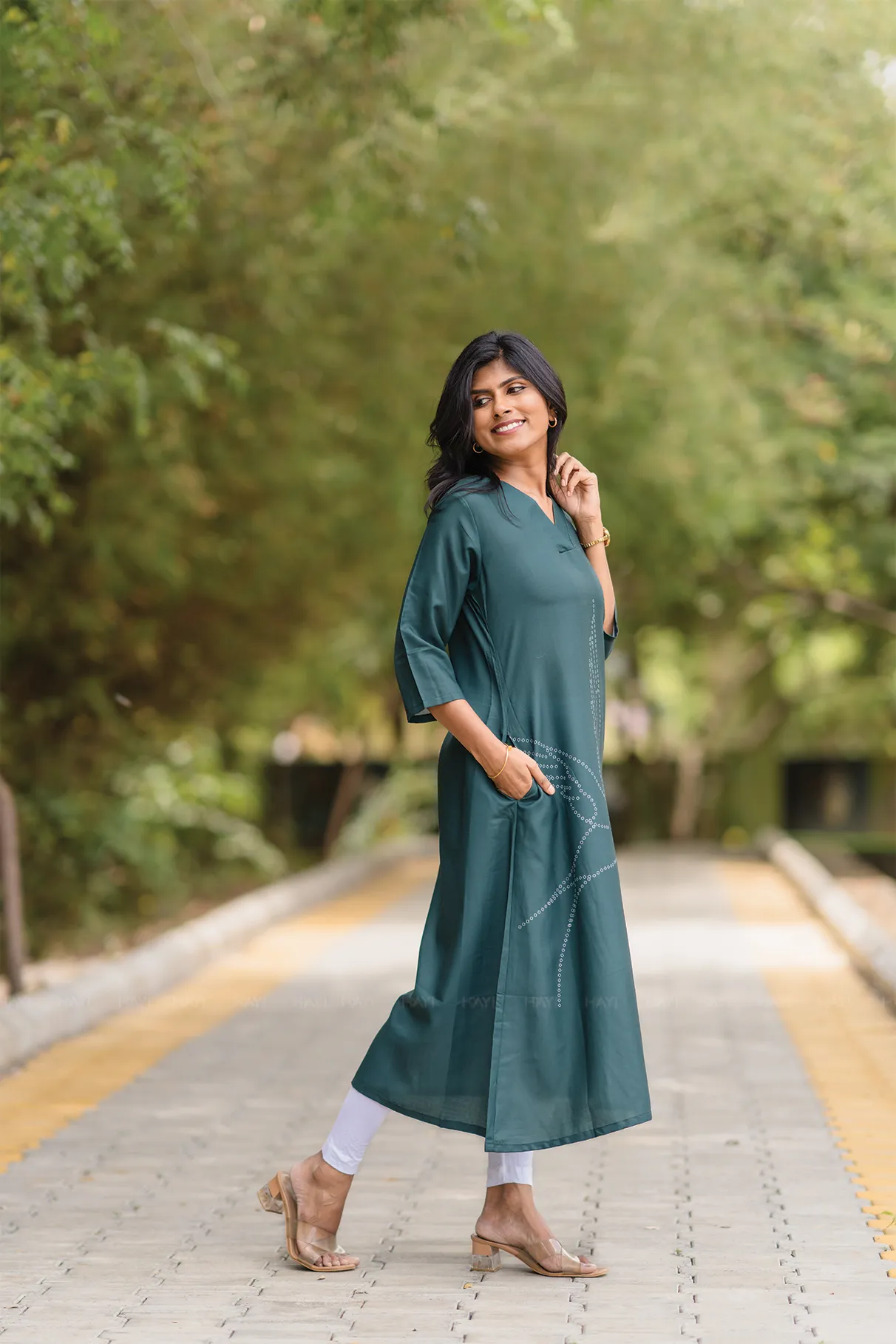 Pocket-Detail Tender Green with Wings Of Dusk Linen Blend A-line Dress