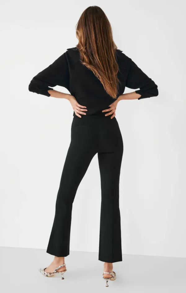 Sport Fit The Perfect Pant - Kick Flare