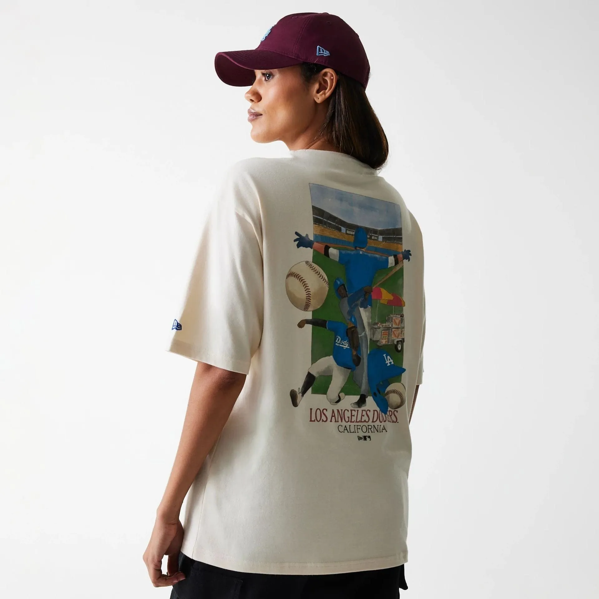 Urban Fashion Look LA Dodgers MLB Baseball Graphic Light Beige Oversized T-Shirt