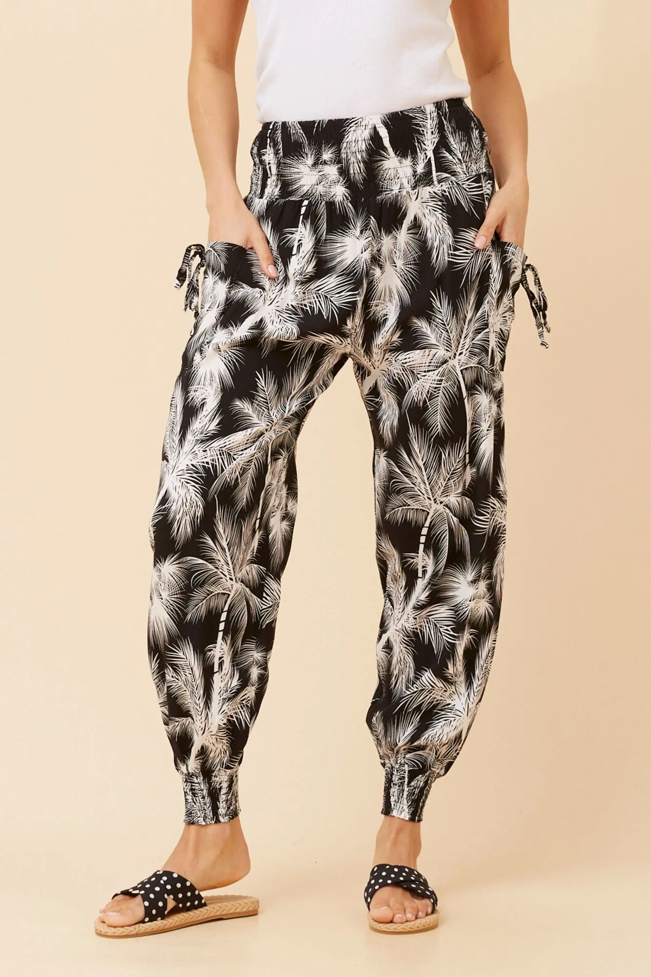 Tagless Design TROPICAL PRINT HAREM PANTS