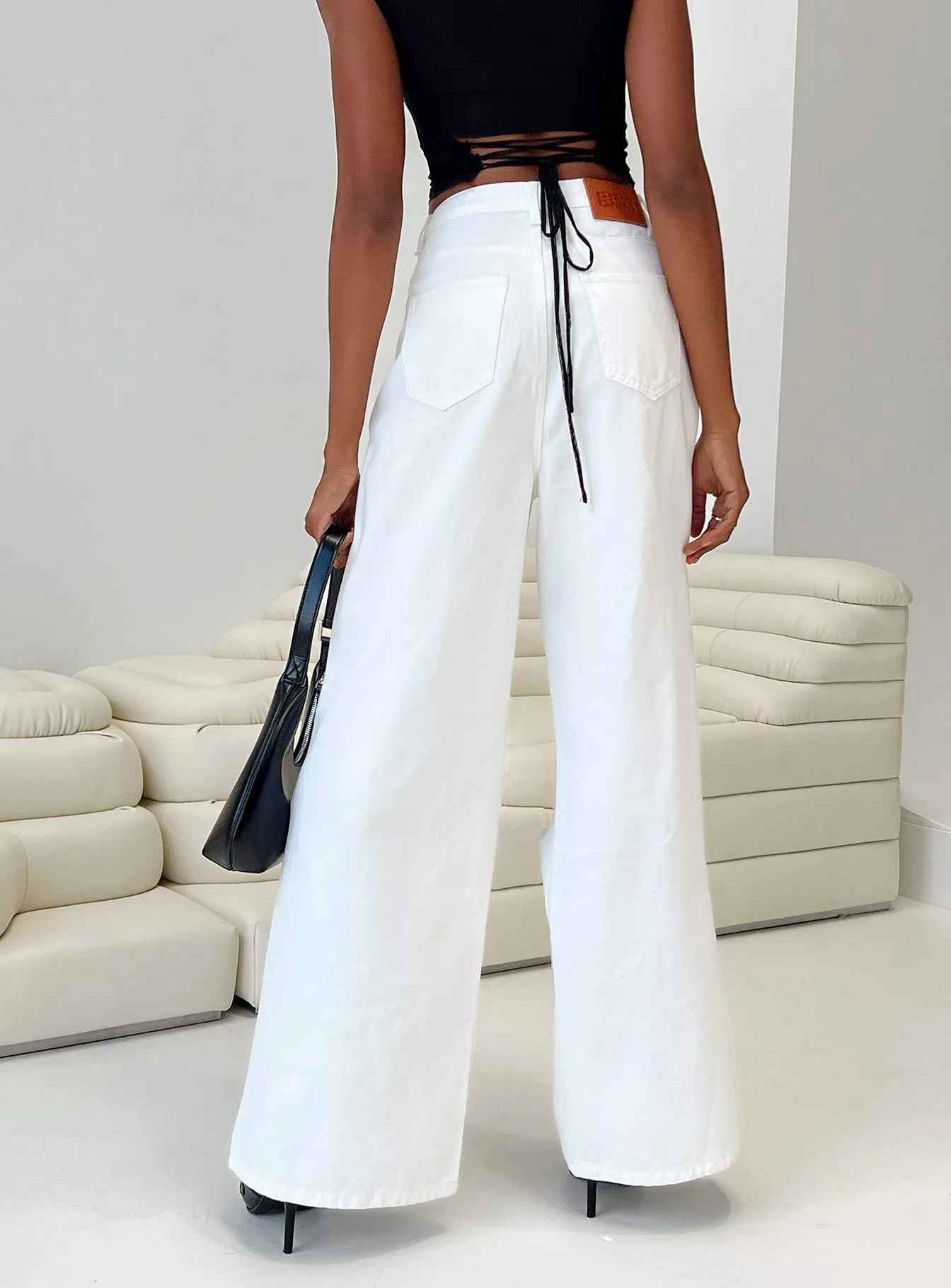 Simple Comfort Chavez Wide Leg Jeans White Denim
