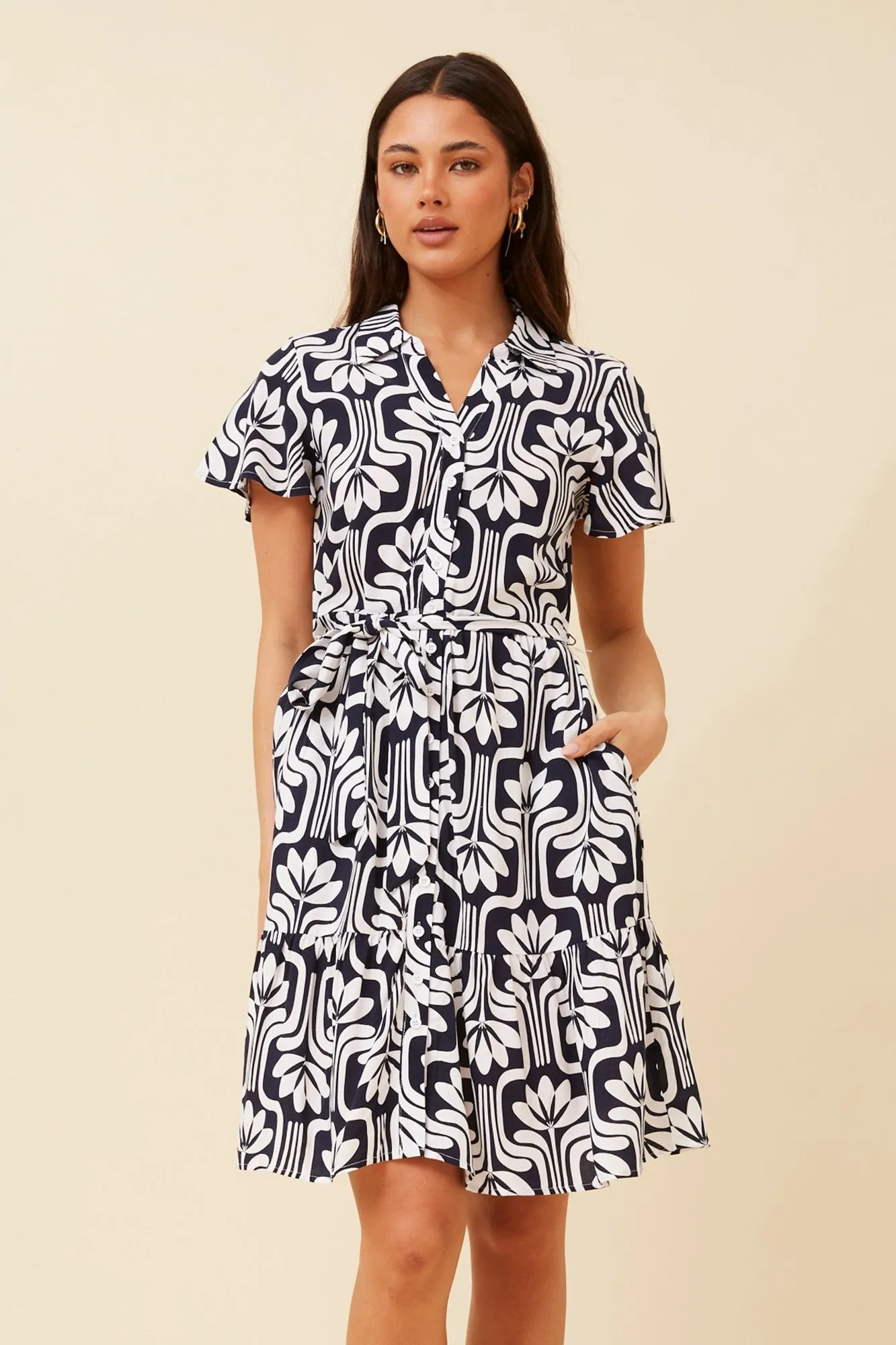 Sleek and Flattering Fitted Neat TONIA ABSTRACT PRINT  DRESS